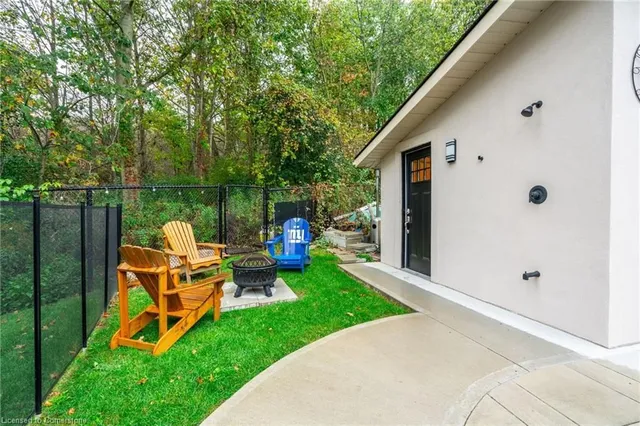 Additional property image - 12 Cowper Crt