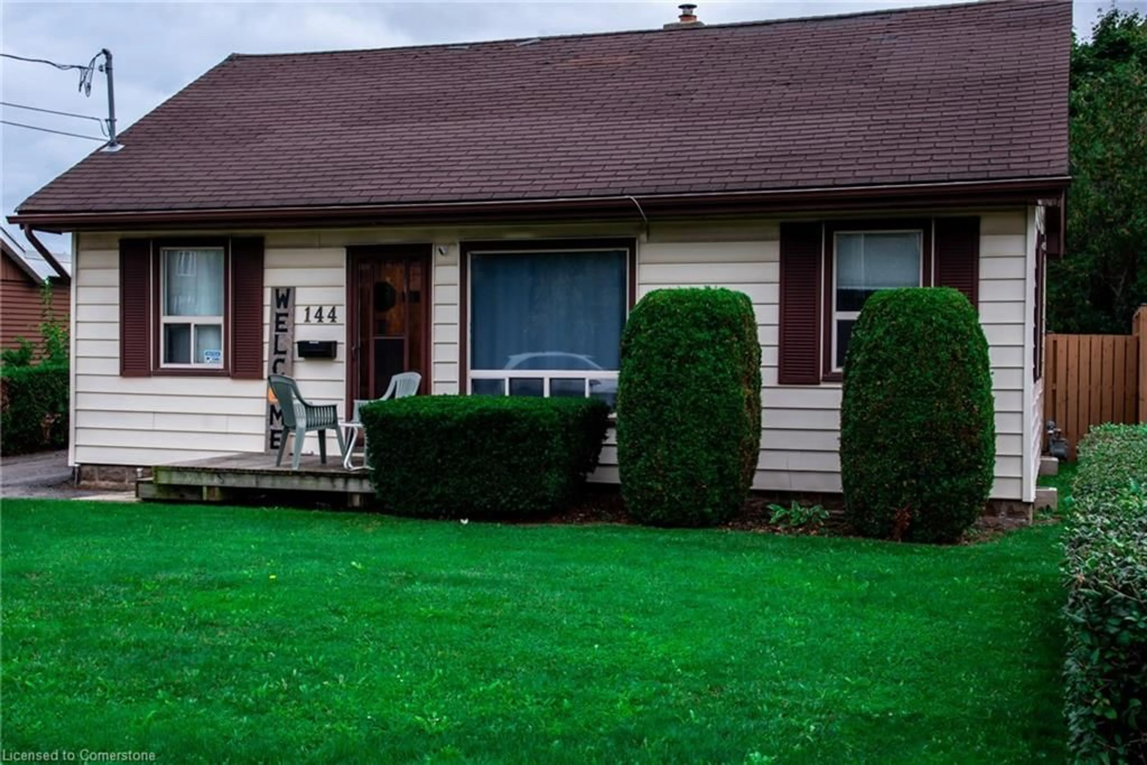 Frontside or backside of a home for 144 Green Rd, Stoney Creek Ontario L8G 3X1