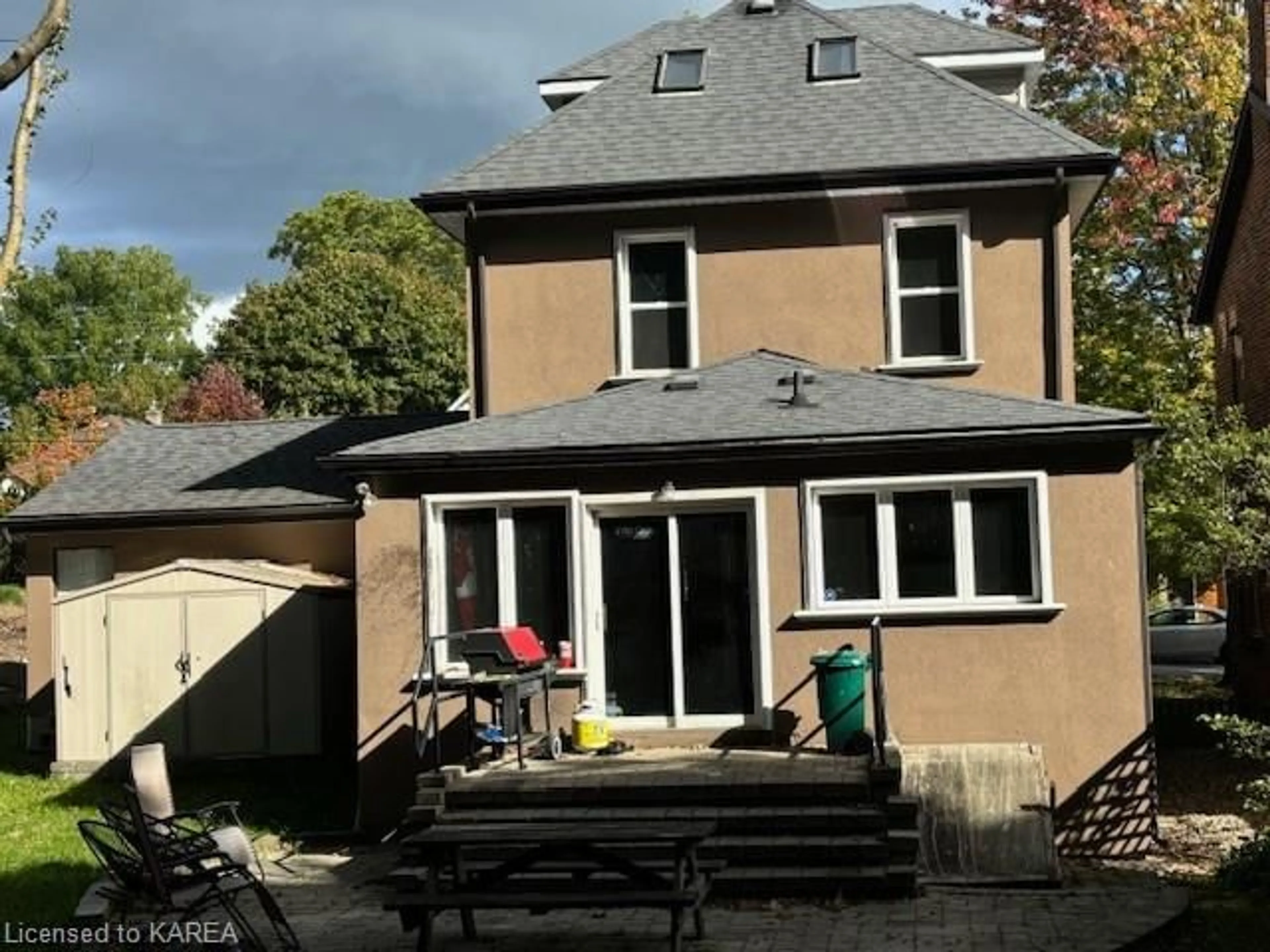 Frontside or backside of a home, cottage for 52 Beverley St, Kingston Ontario K7L 3Y4