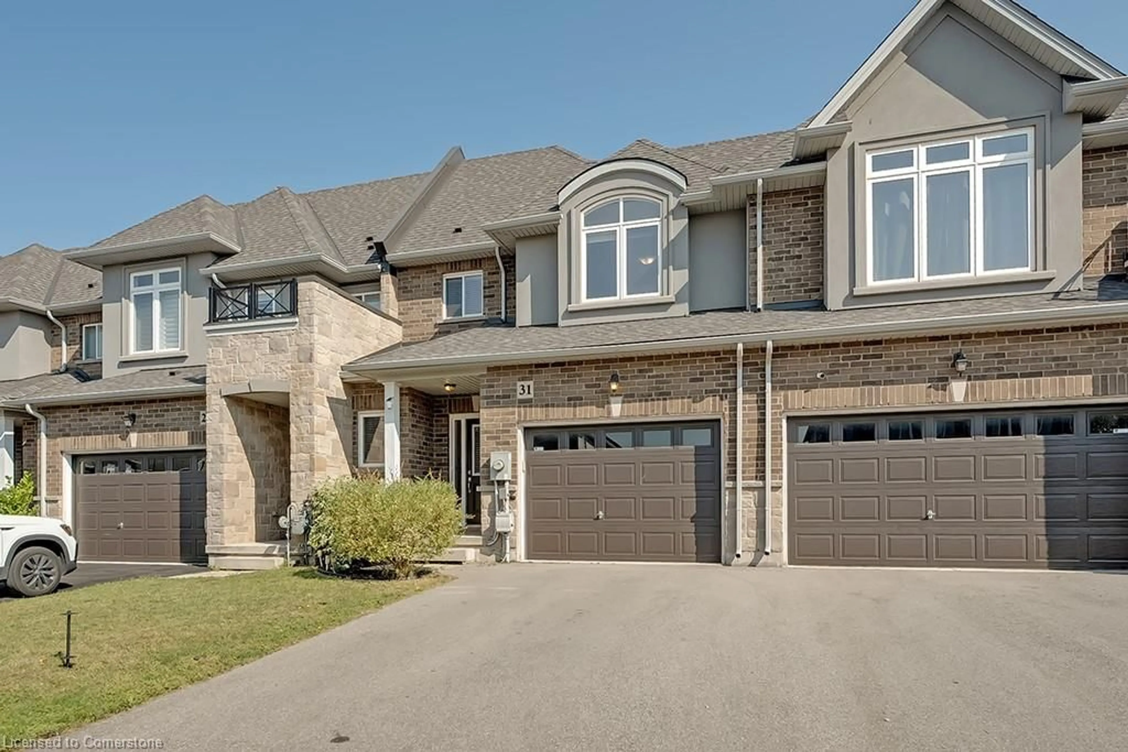 Home with brick exterior material for 31 Pinot Cres, Stoney Creek Ontario L8E 6G5