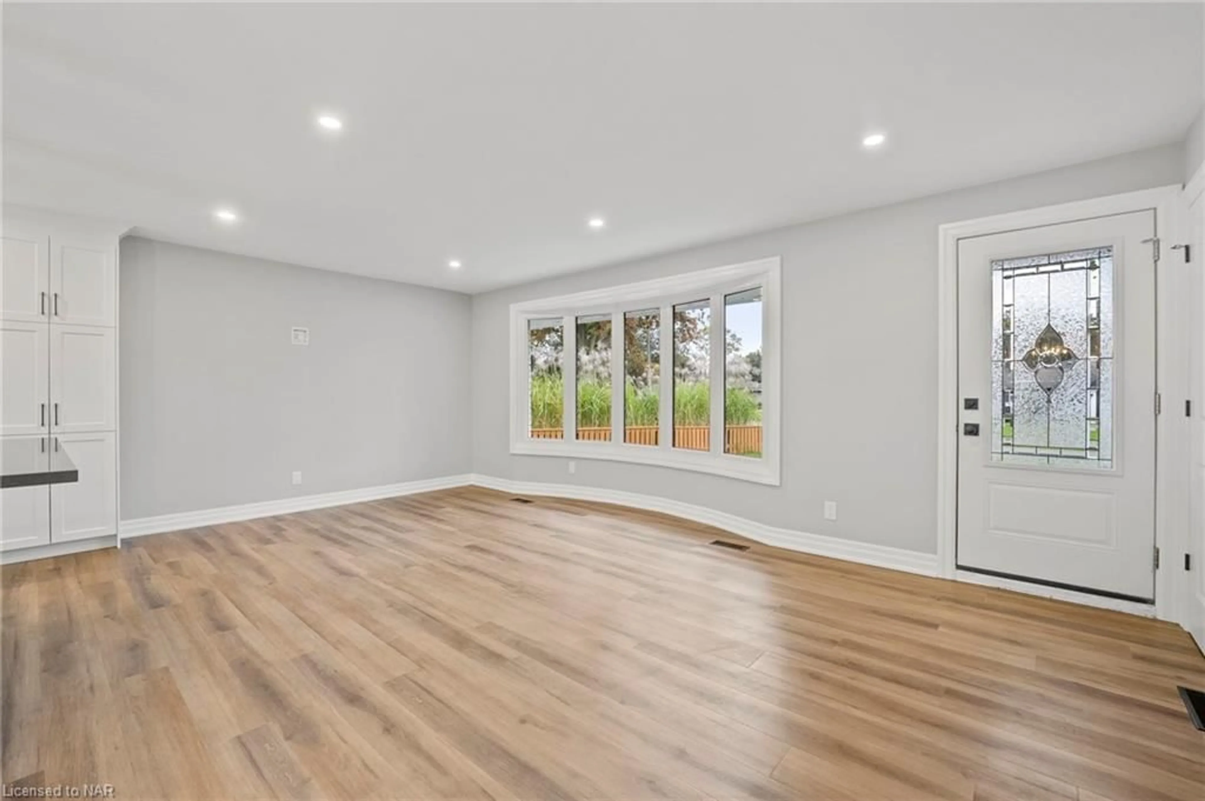 A pic of a room, wood floors for 78 Beverly Cres, Welland Ontario L3C 3P8