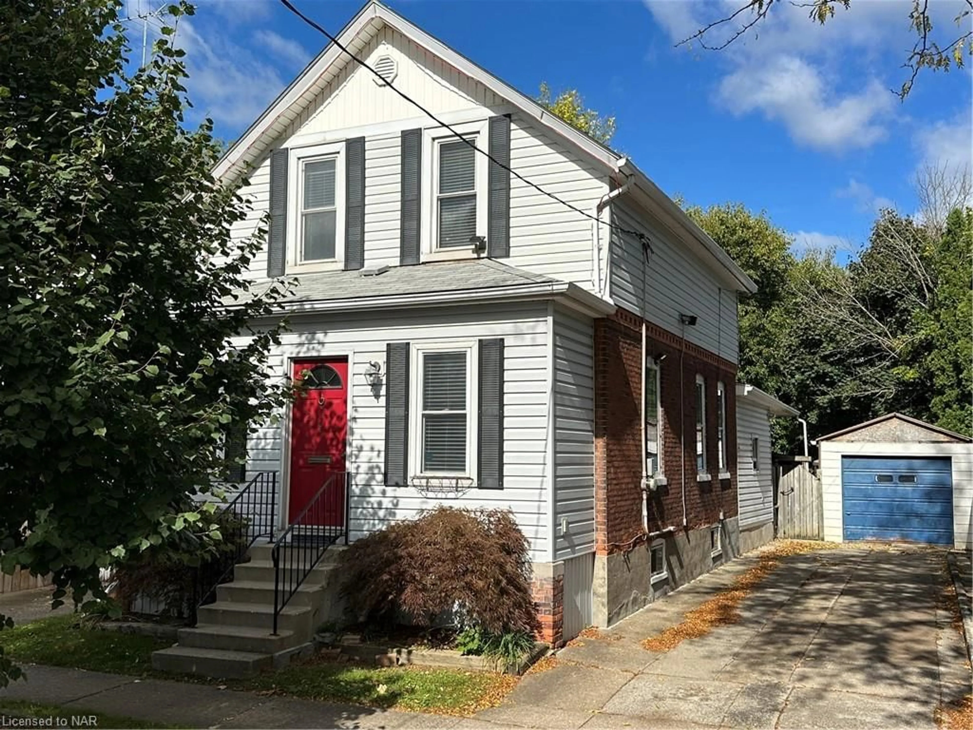 Frontside or backside of a home, the street view for 247 Russell Ave, St. Catharines Ontario L2R 1X1