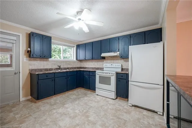 293 Arthur St, Sturgeon Falls 4