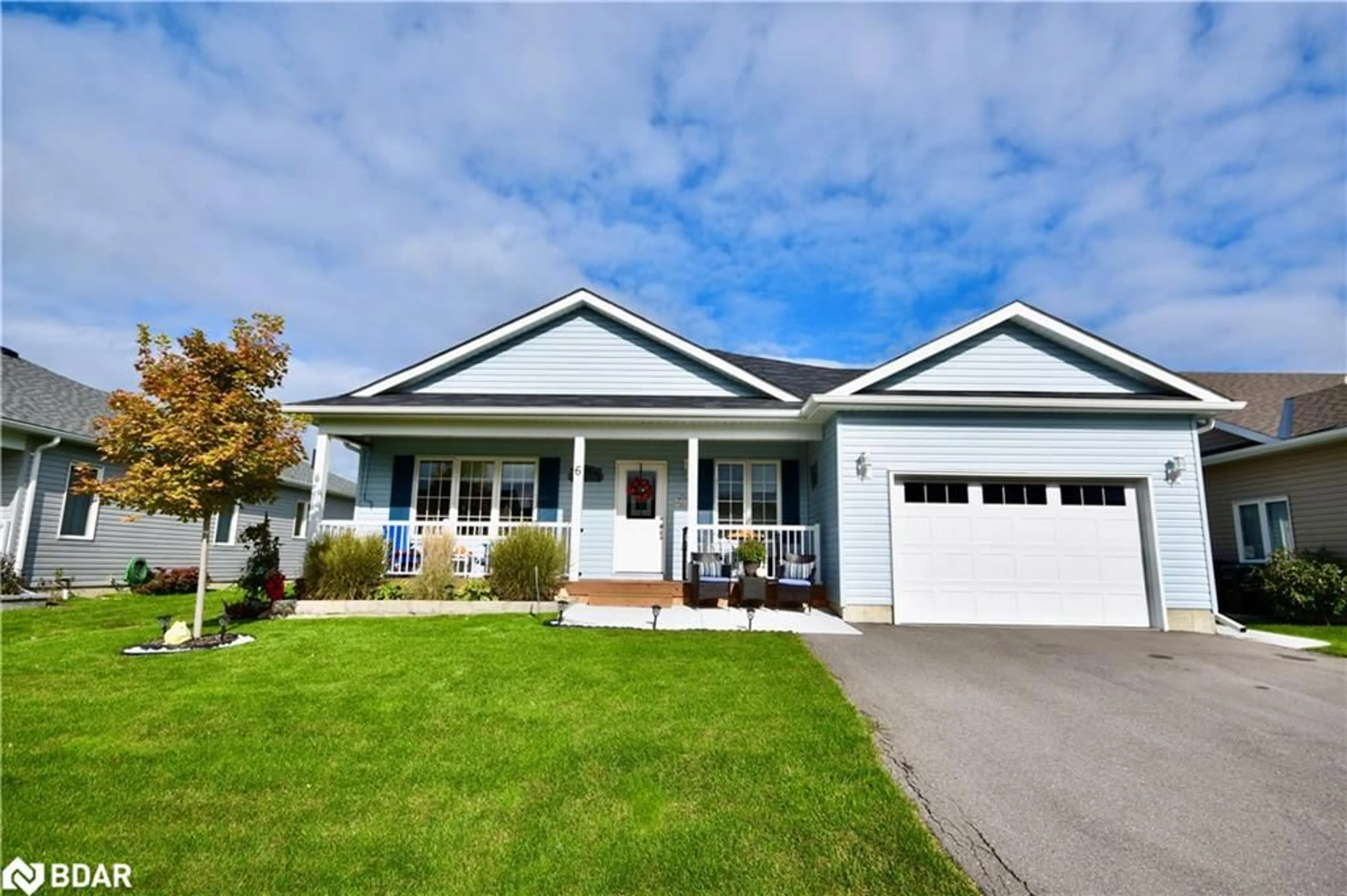 Frontside or backside of a home, cottage for 6 Sophie Lane, Atherley Ontario L3V 8J9