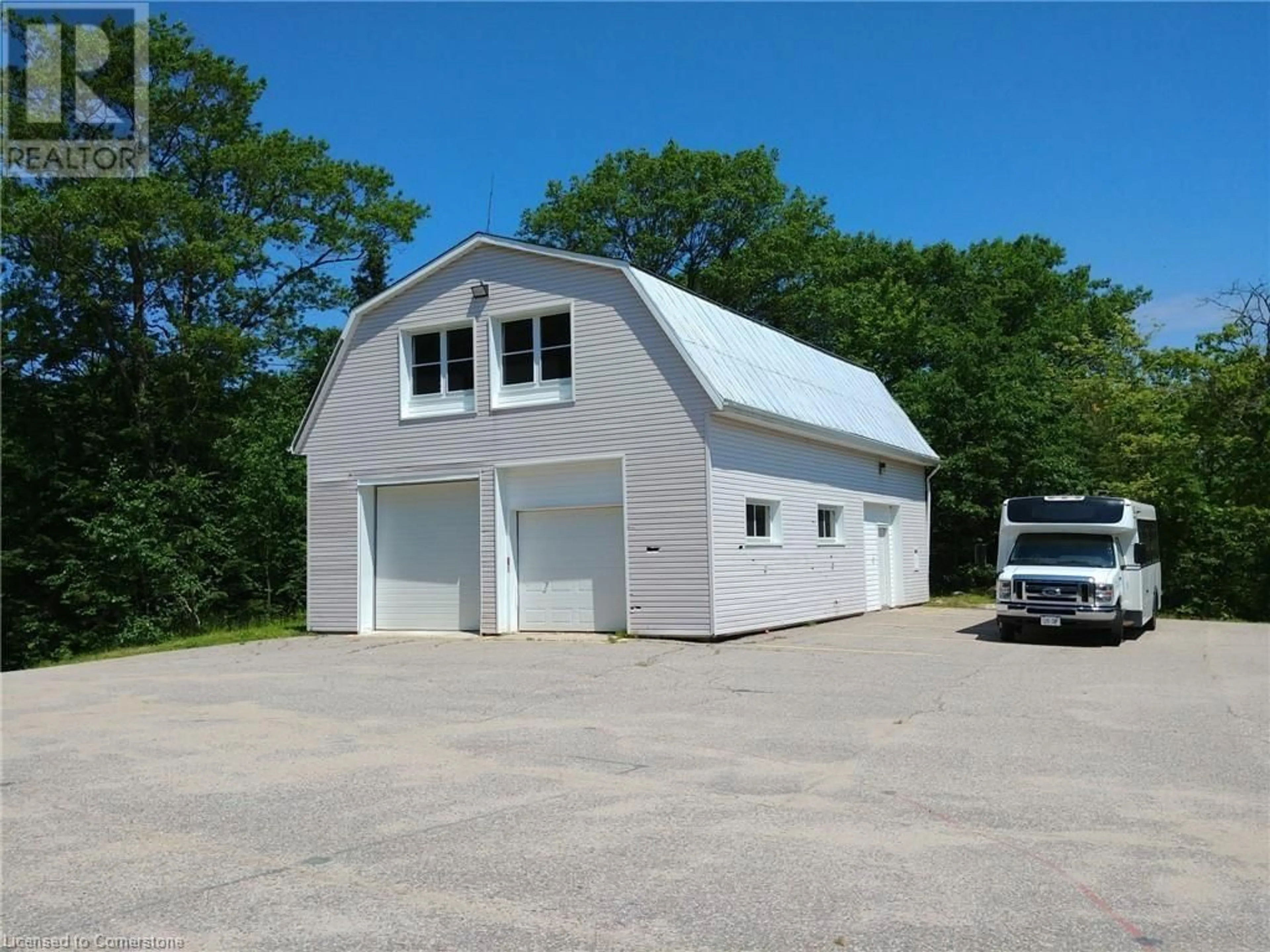 Indoor garage, cement floor for 279 Adams Rd, Sundridge Ontario P0A 1Z0