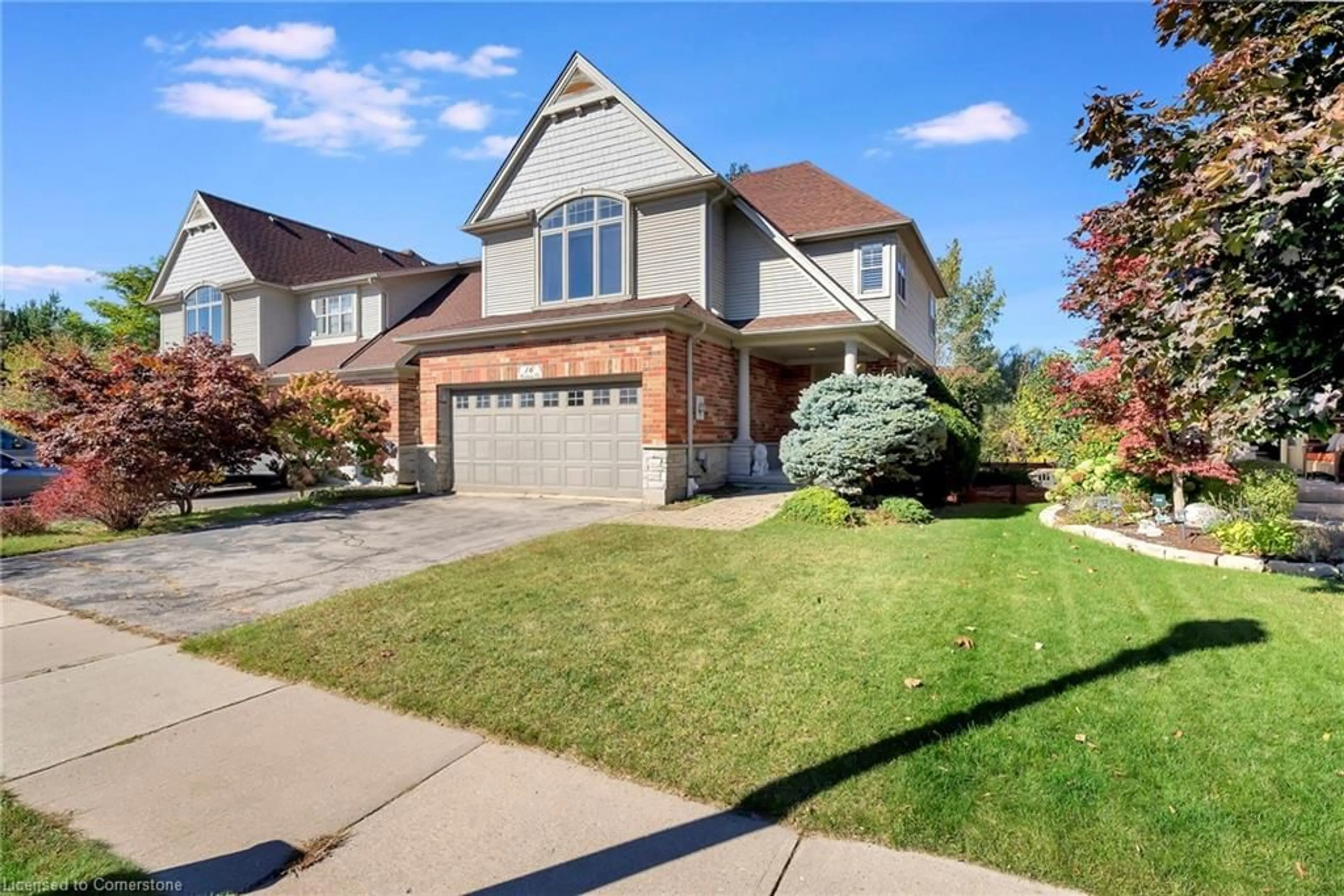 Frontside or backside of a home, cottage for 16 Woodsmere Dr, Kitchener Ontario N2P 2X2