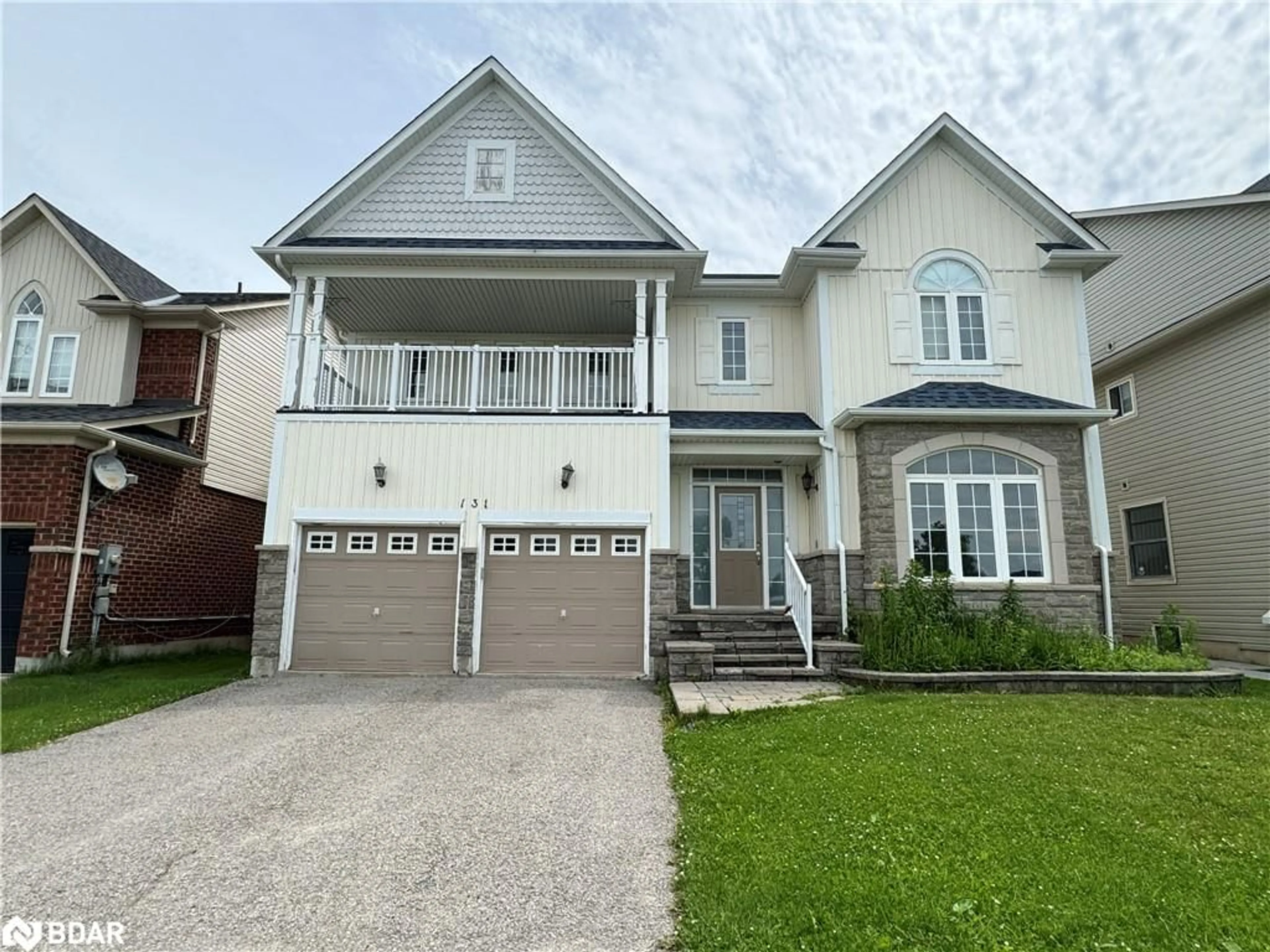 Frontside or backside of a home, the street view for 131 Prince William Way, Barrie Ontario L4M 7H6