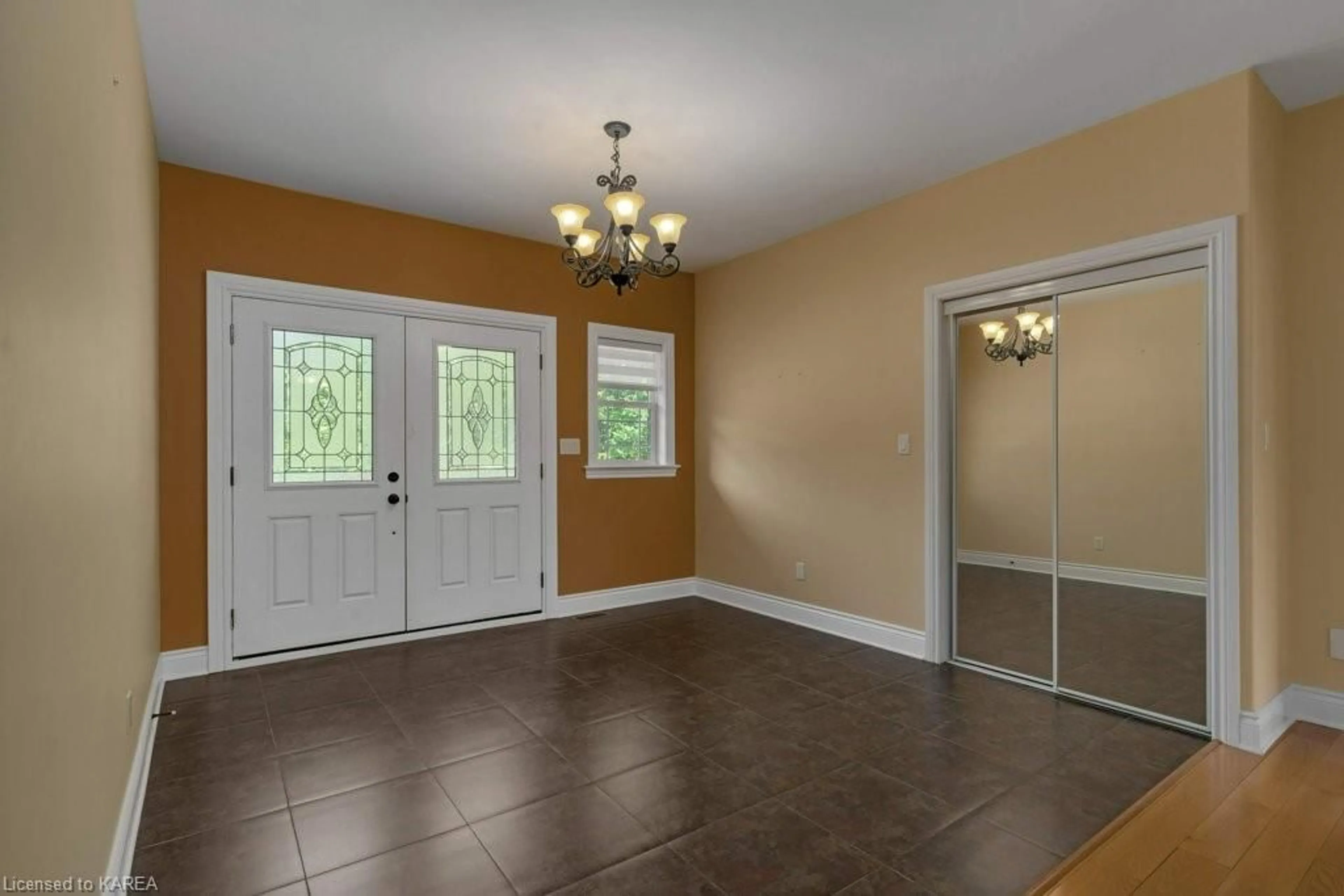 Indoor entryway, wood floors for 1815 Foxdale Pl, Glenburnie Ontario K0H 1S0