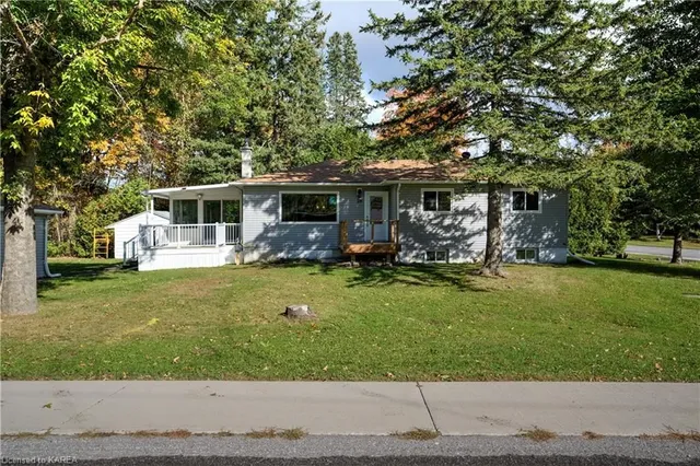 28 Crawford Dr, Marmora 3