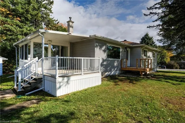 28 Crawford Dr, Marmora 5
