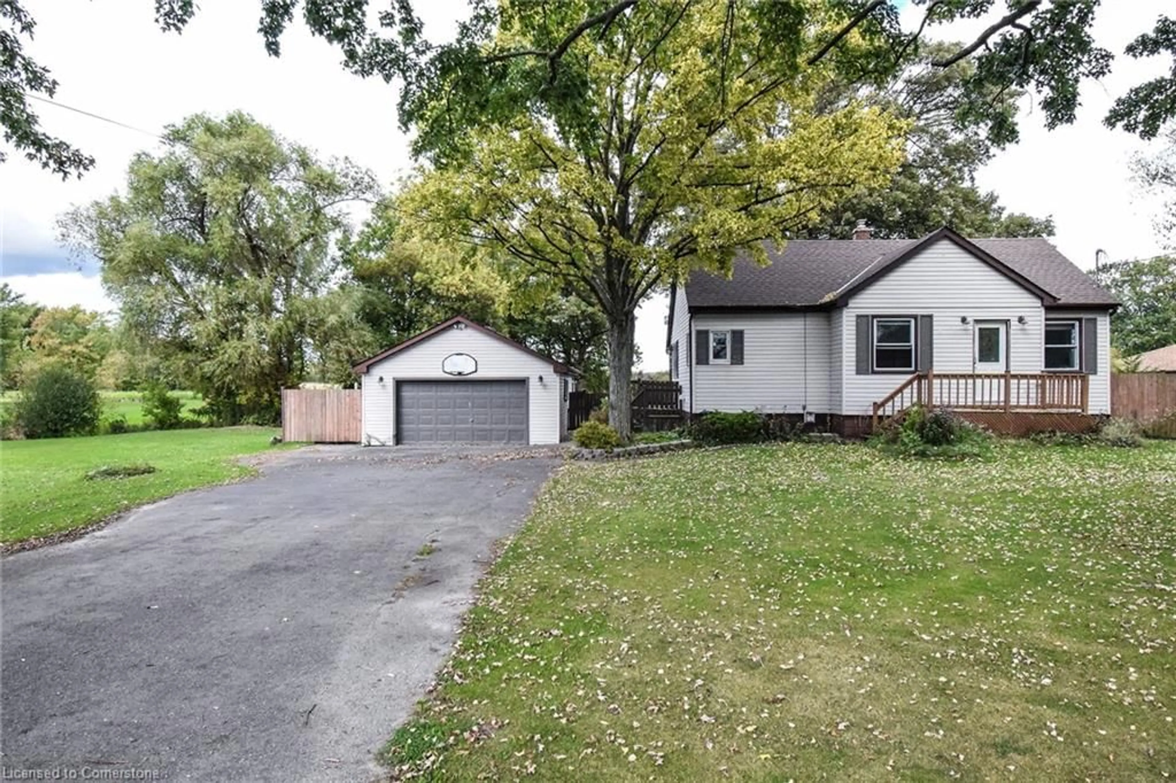 Frontside or backside of a home, cottage for 1374 Killaly St, Port Colborne Ontario L3K 5V3