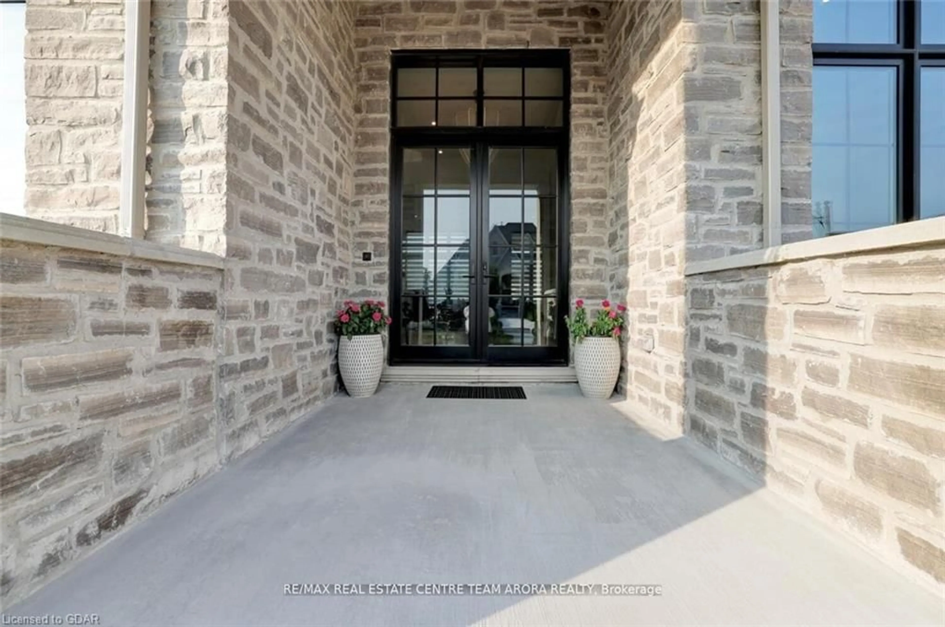 Indoor entryway, cement floor for 124 Heritage Lake Dr #64, Aberfoyle Ontario N0B 2J0