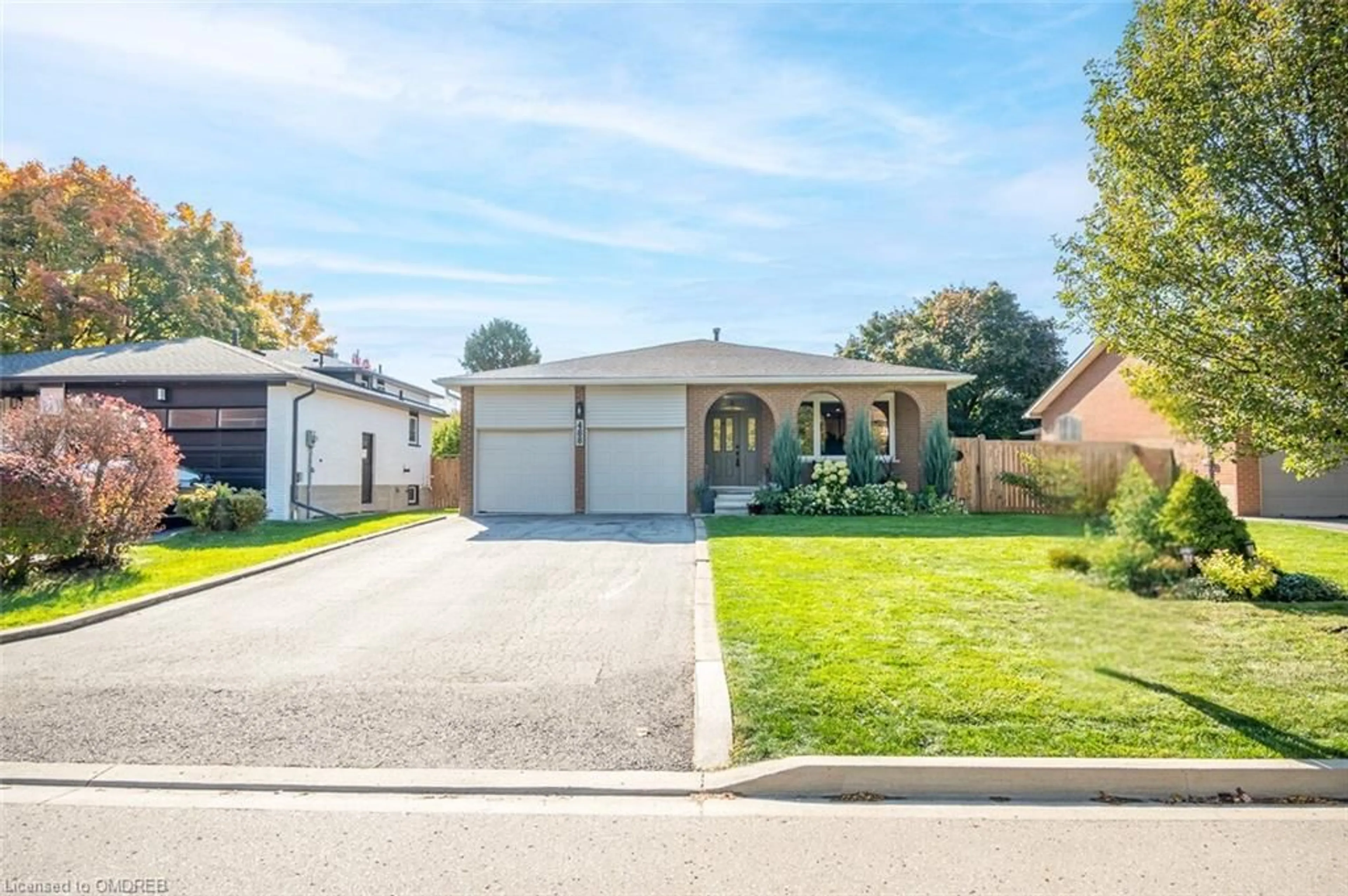 Frontside or backside of a home, the street view for 488 Valleyview Cres, Milton Ontario L9T 3L2