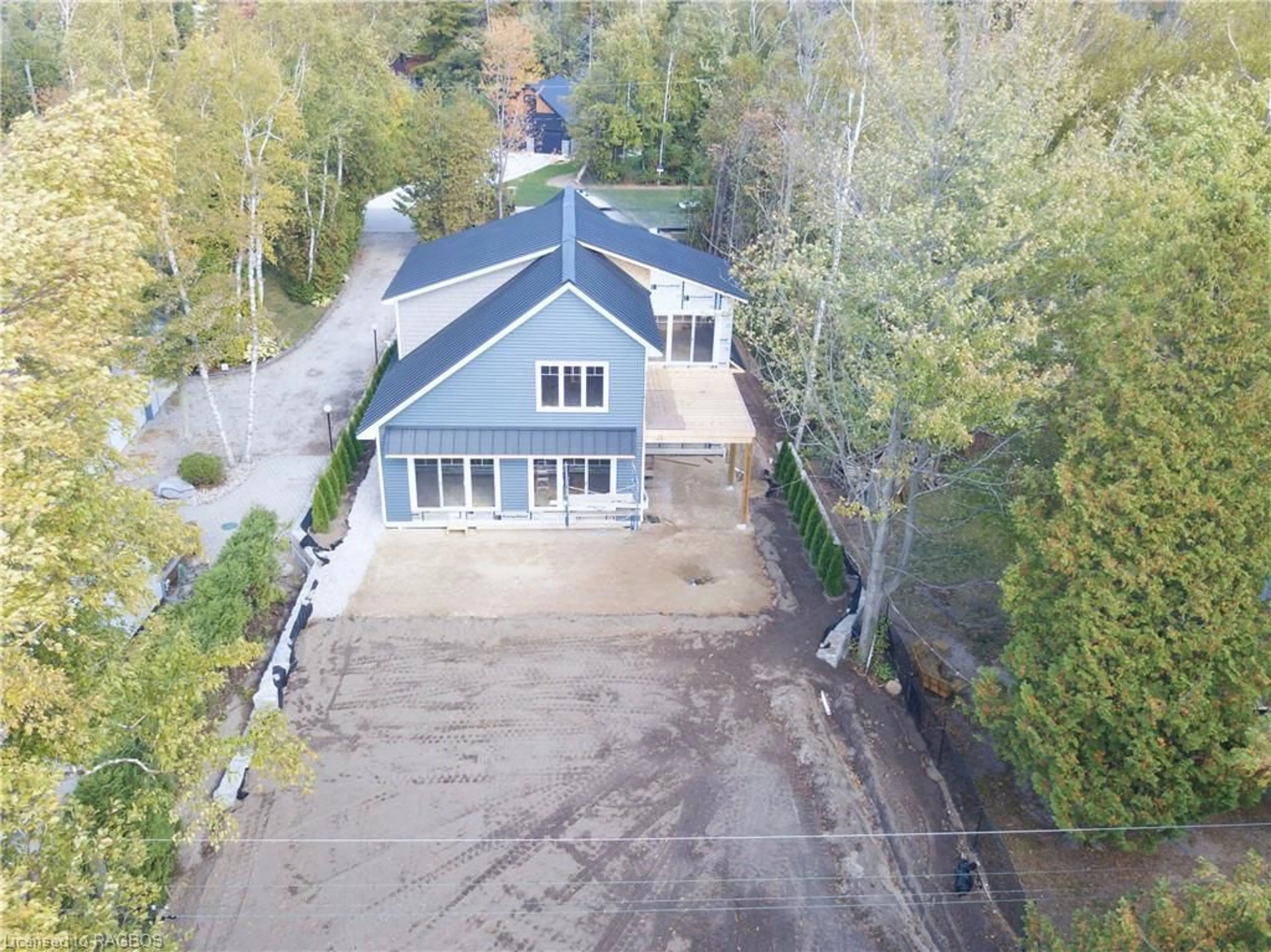 Frontside or backside of a home, cottage for 161 Huron Rd, Point Clark Ontario N0G 2R0