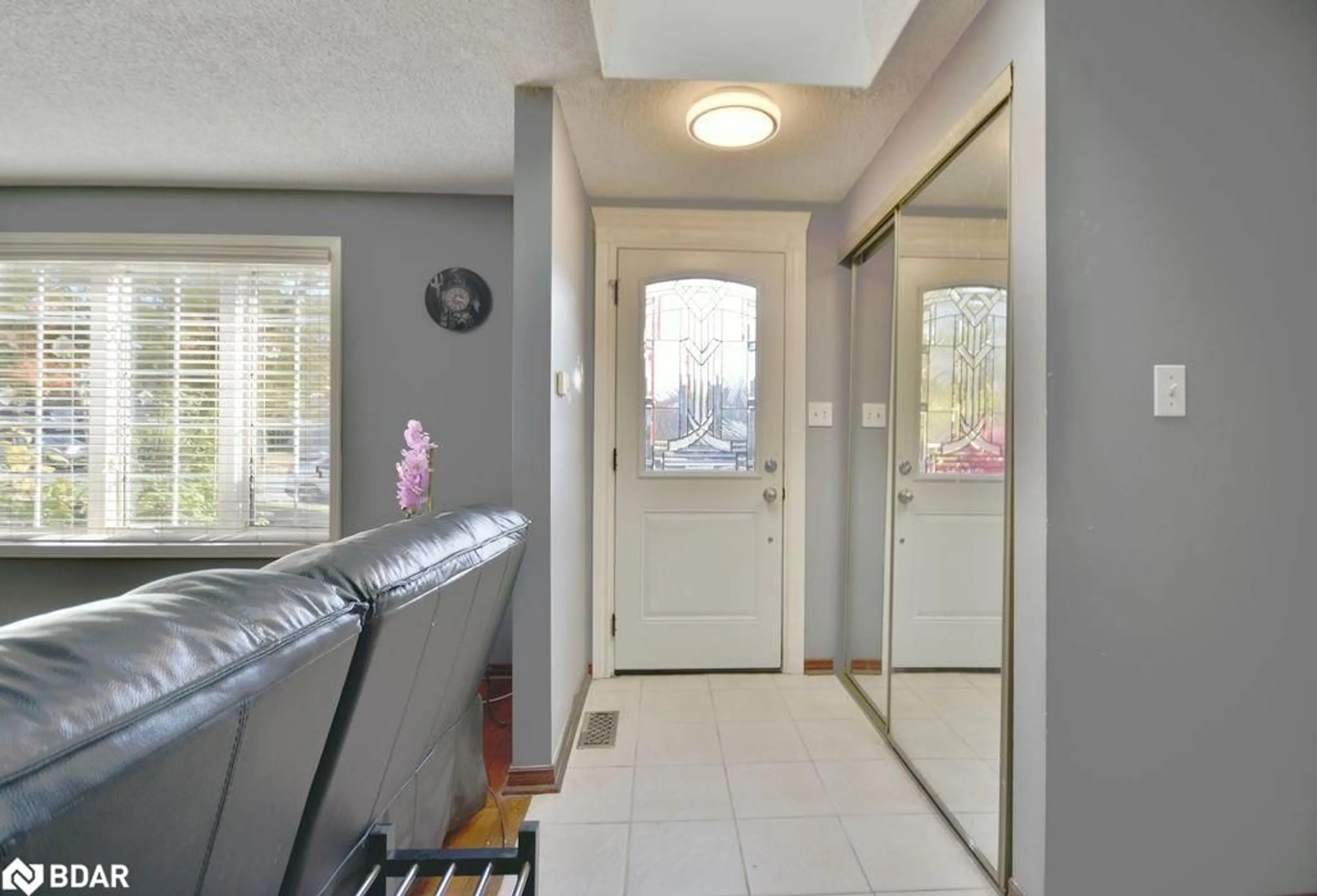 Indoor entryway, wood floors for 16 Waddington Cres, Barrie Ontario L4N 8C8