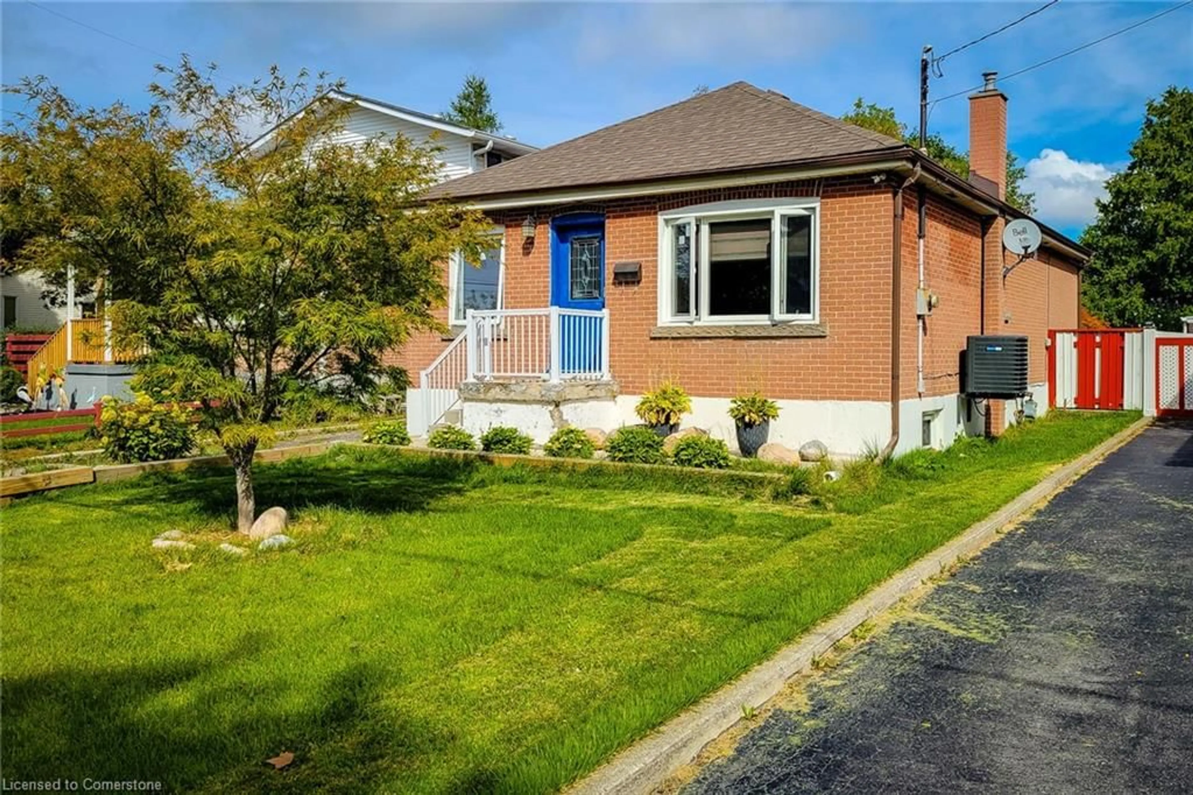 Frontside or backside of a home, cottage for 75 Maclennan Ave, Hamilton Ontario L8V 1X5