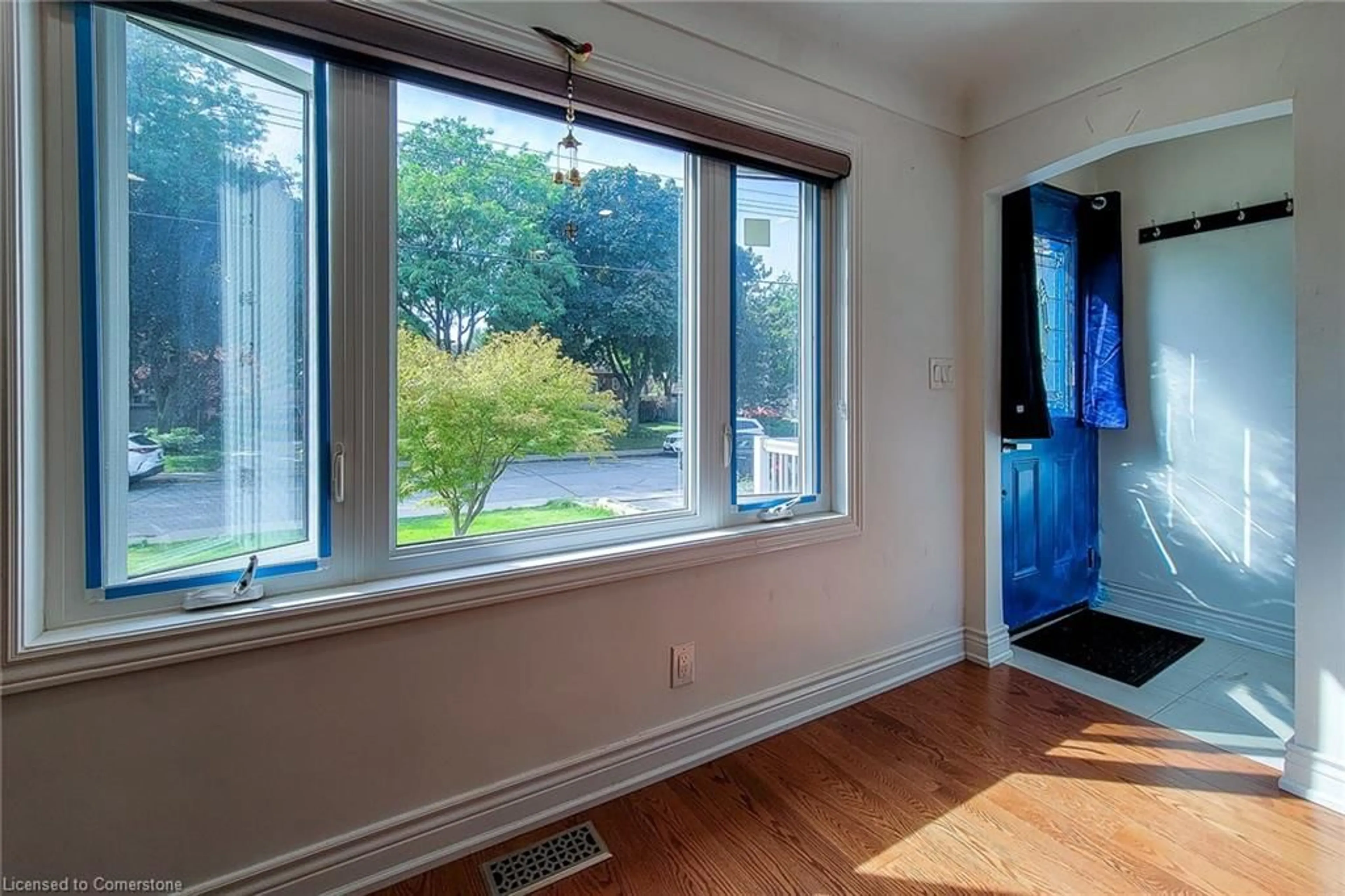 A pic of a room, wood floors for 75 Maclennan Ave, Hamilton Ontario L8V 1X5