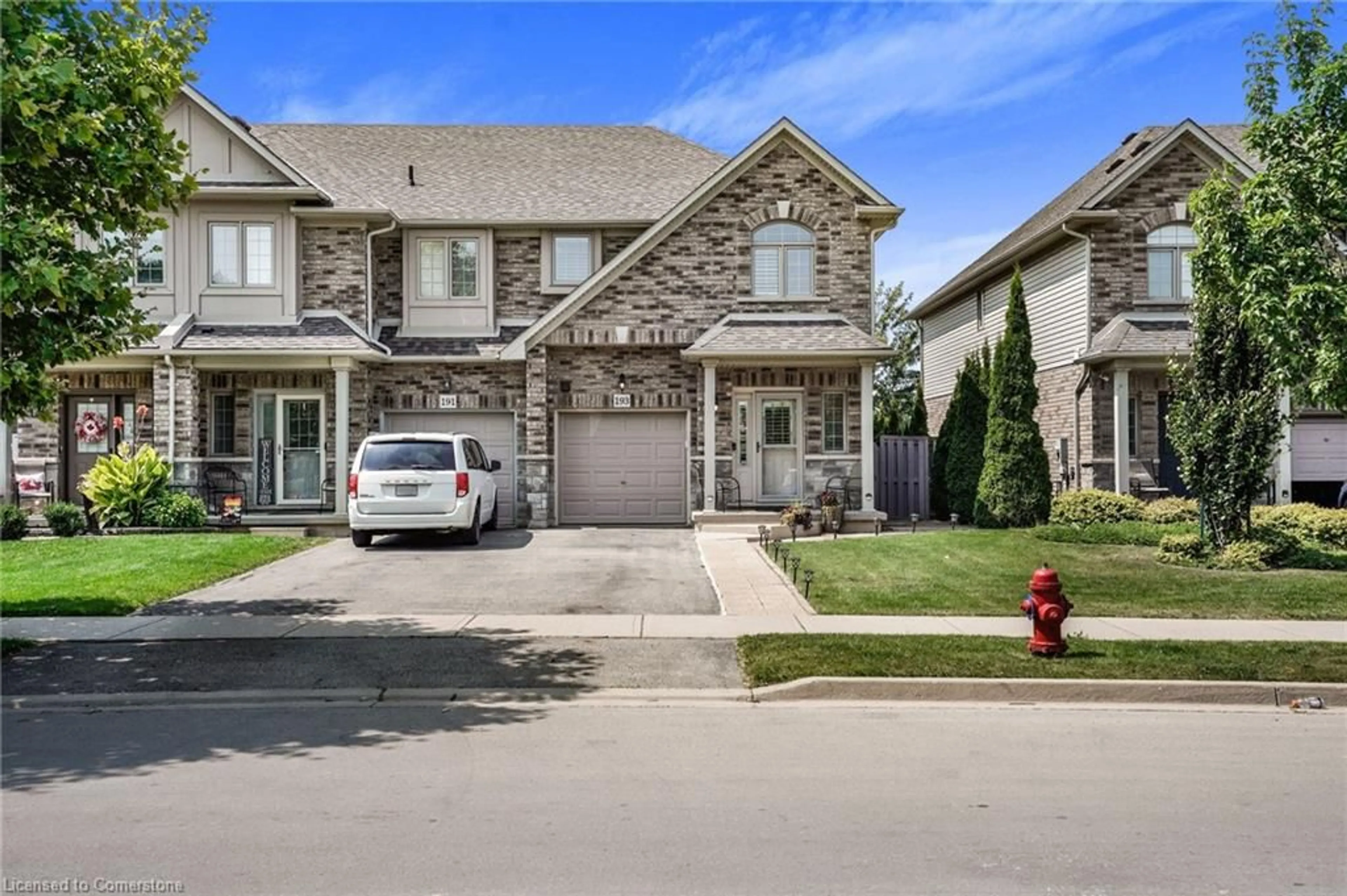 Frontside or backside of a home, the street view for 193 Tanglewood Dr, Hamilton Ontario L0R 1C0