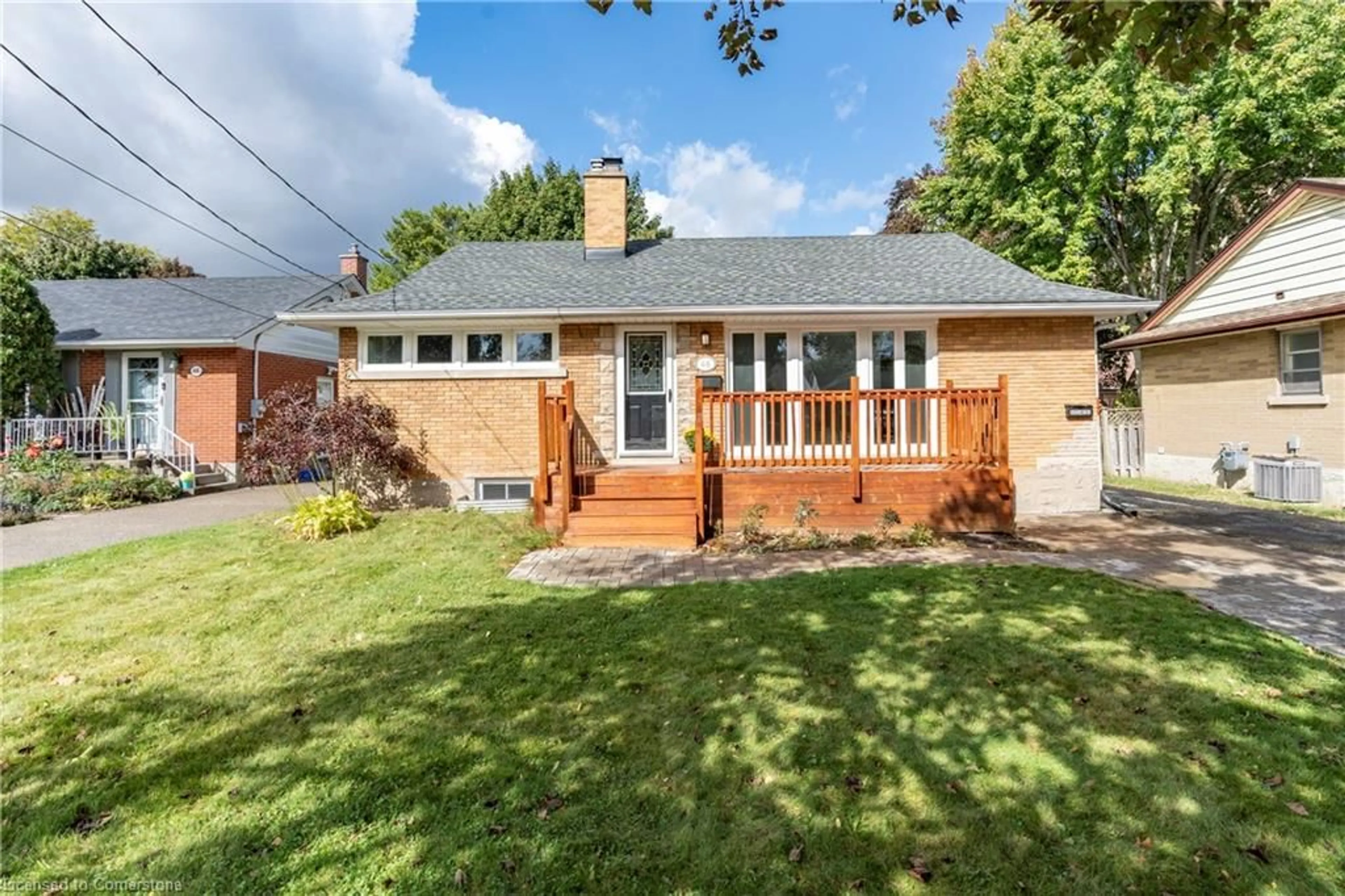 Frontside or backside of a home, cottage for 46 Edinburgh Rd, Kitchener Ontario N2B 1M5