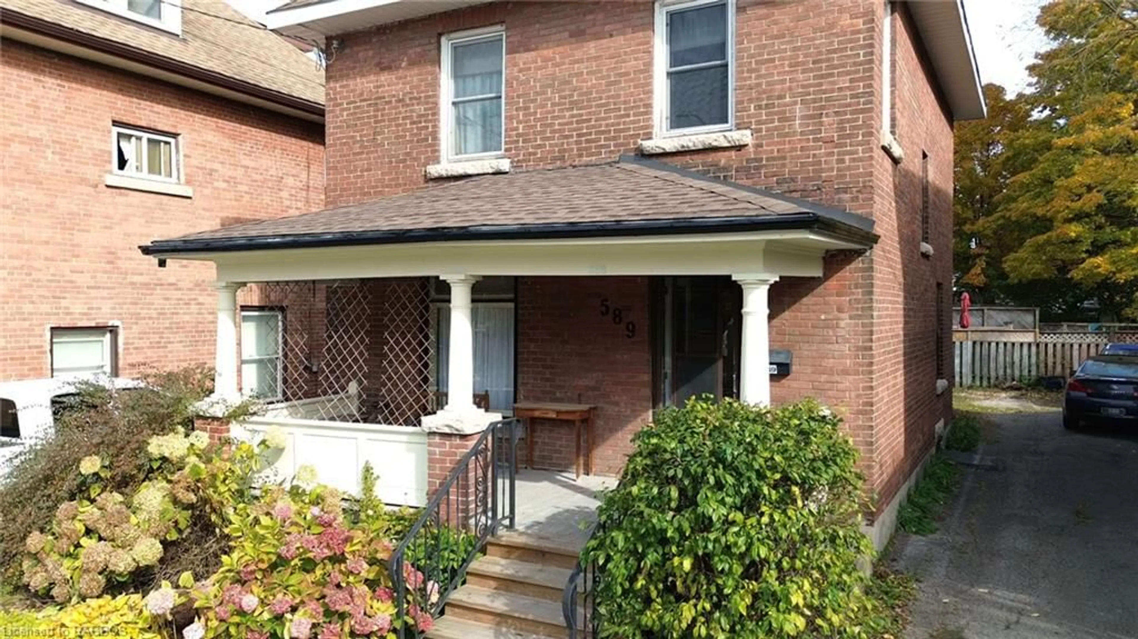 Home with brick exterior material for 589 2nd Ave, Owen Sound Ontario N4K 2G5