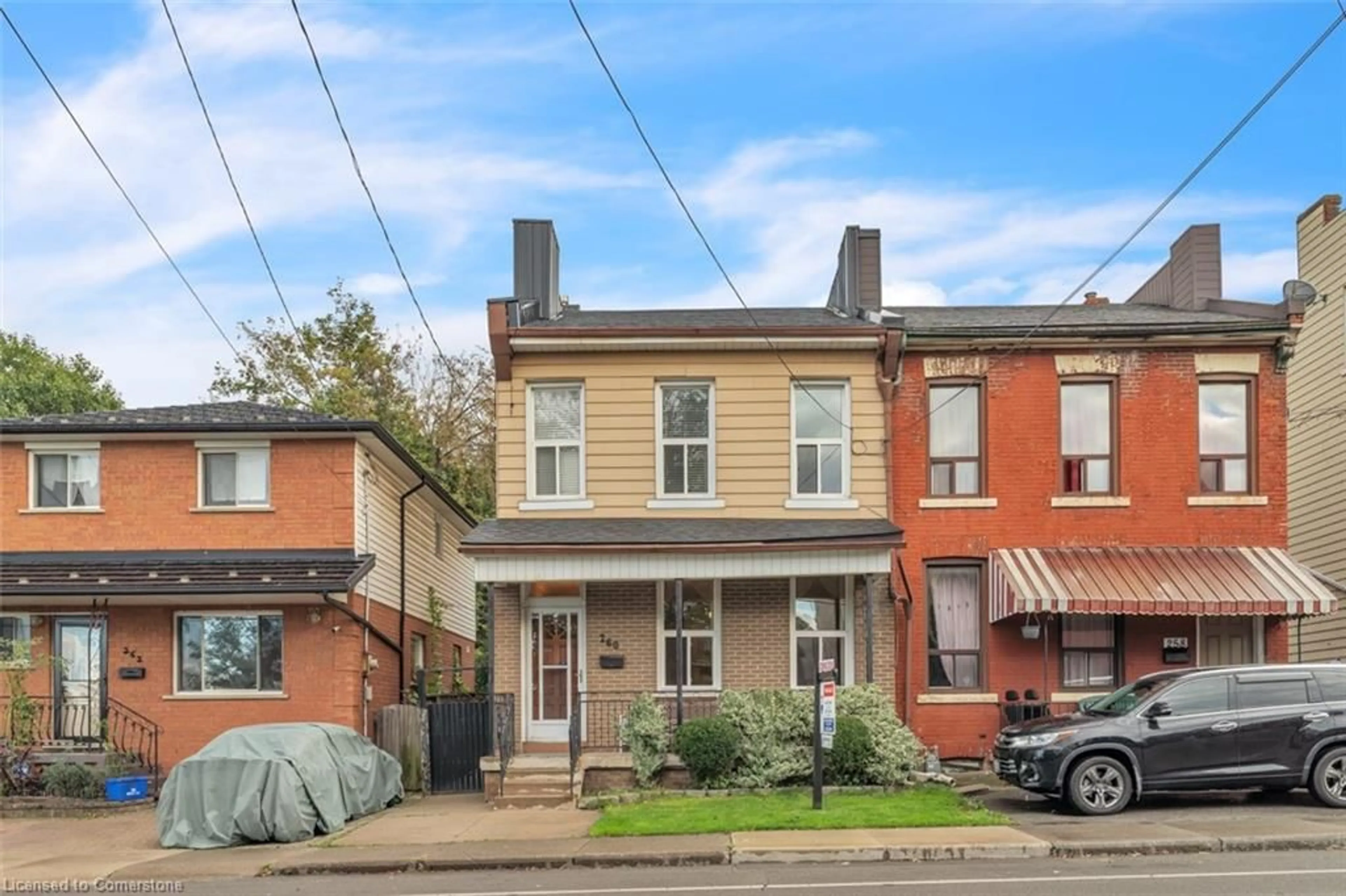 A pic from exterior of the house or condo, the street view for 260 Bay St, Hamilton Ontario L8M 1M3