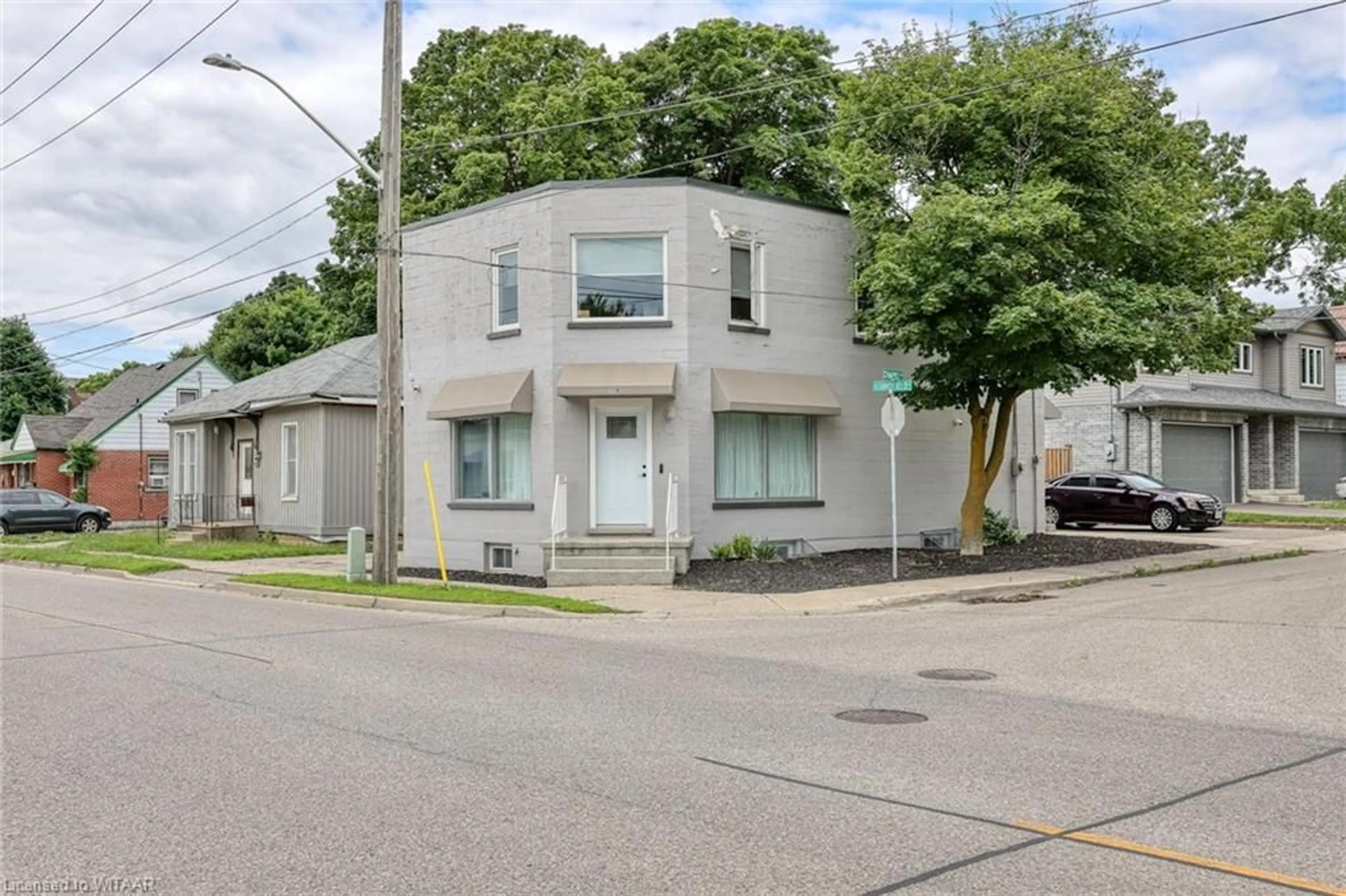 A pic from exterior of the house or condo, the street view for 729 Hounsfield St, Woodstock Ontario N4S 1P3