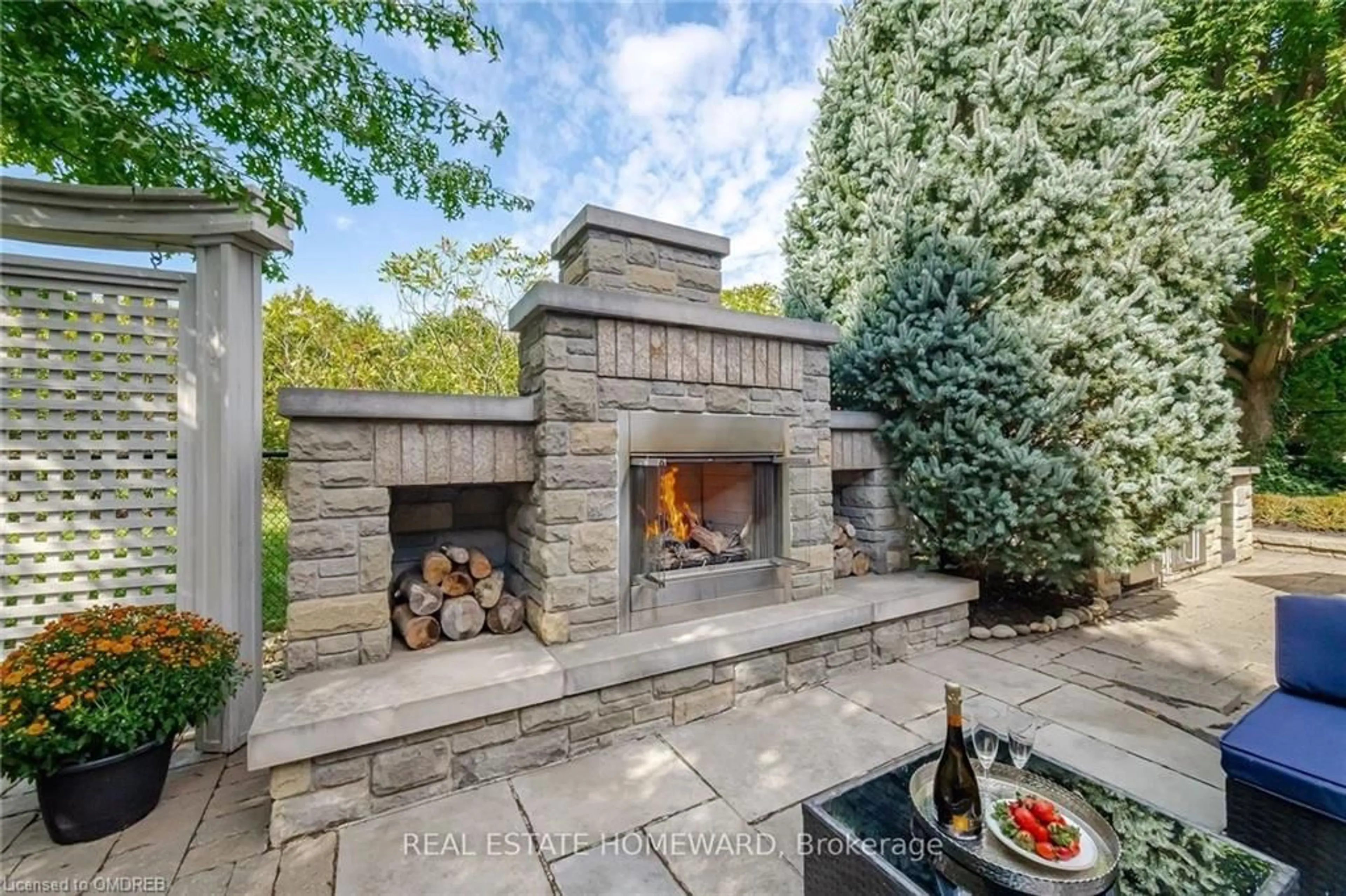 Patio, cottage for 3101 Portree Cres, Oakville Ontario L6M 5C4