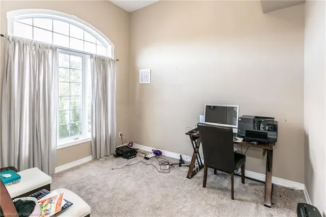 Additional property image - 8 Playfair Crt