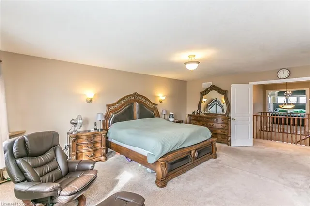 Additional property image - 8 Playfair Crt