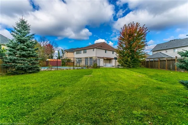 Additional property image - 8 Playfair Crt
