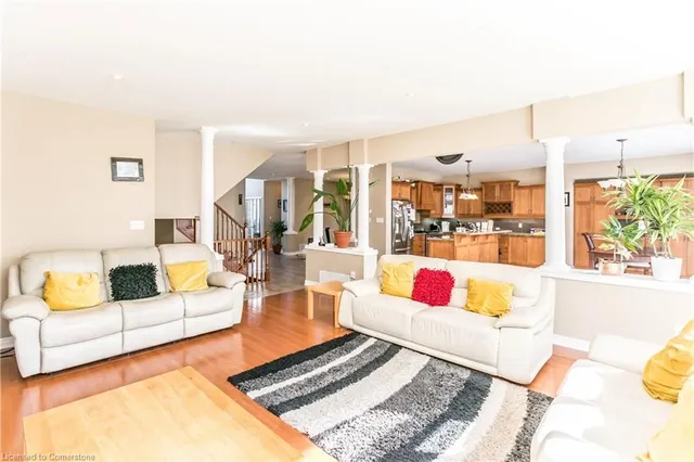 Additional property image - 8 Playfair Crt