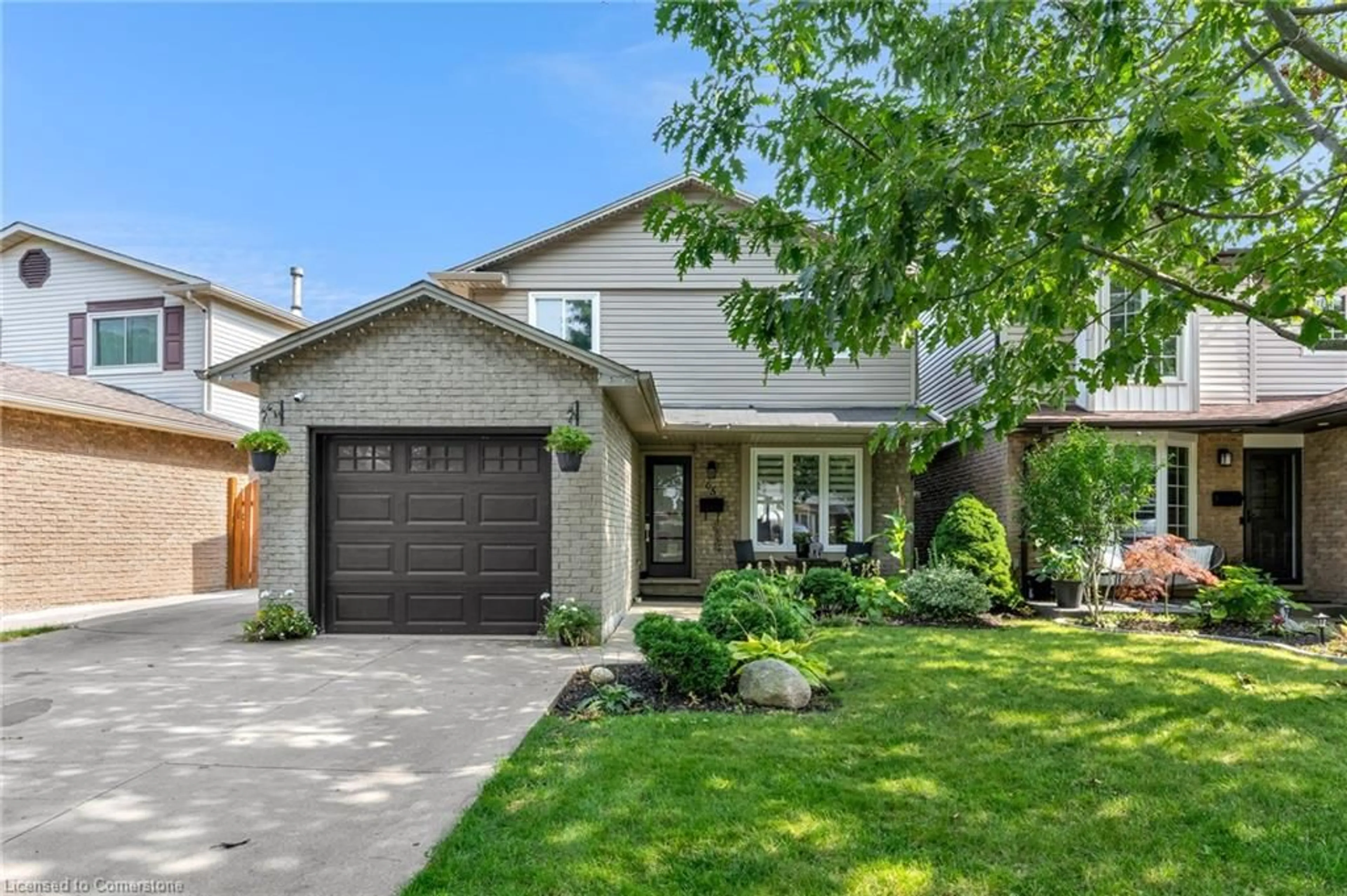 Frontside or backside of a home, cottage for 65 Memorial Ave, Stoney Creek Ontario L8G 4C6