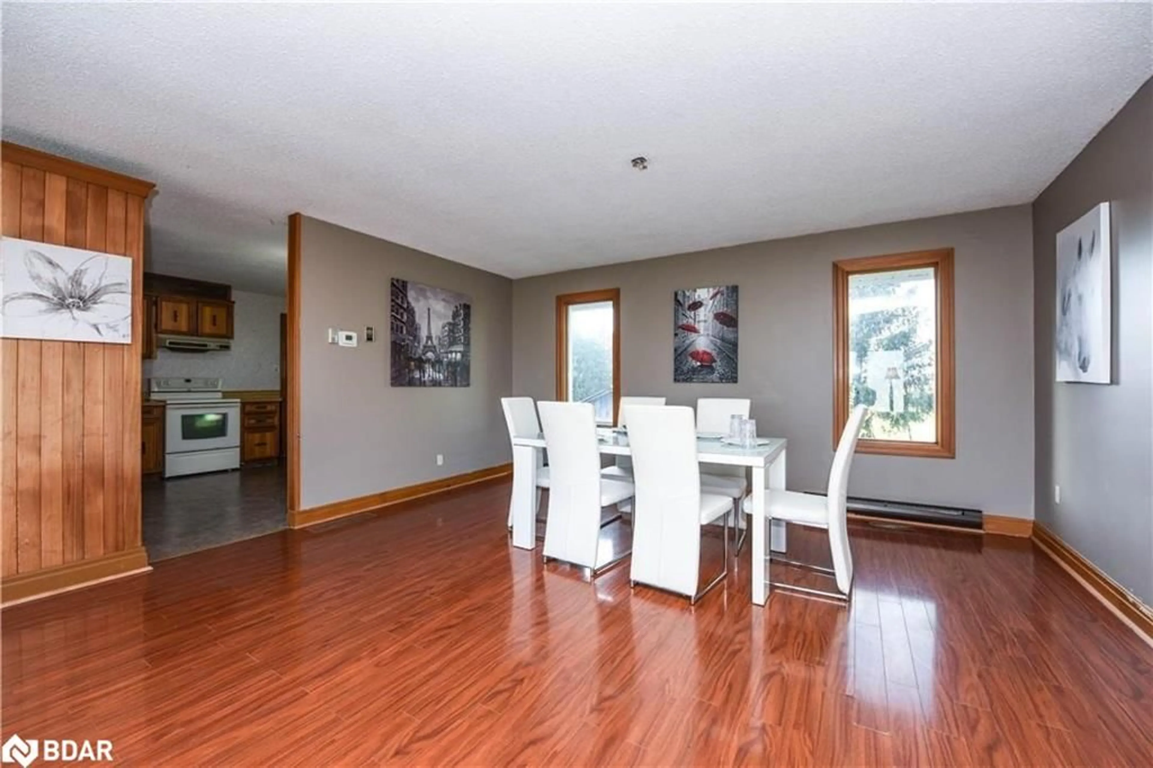 Dining room, wood floors, cottage for 2146 Innisfil Beach Rd, Innisfil Ontario L9S 4B9