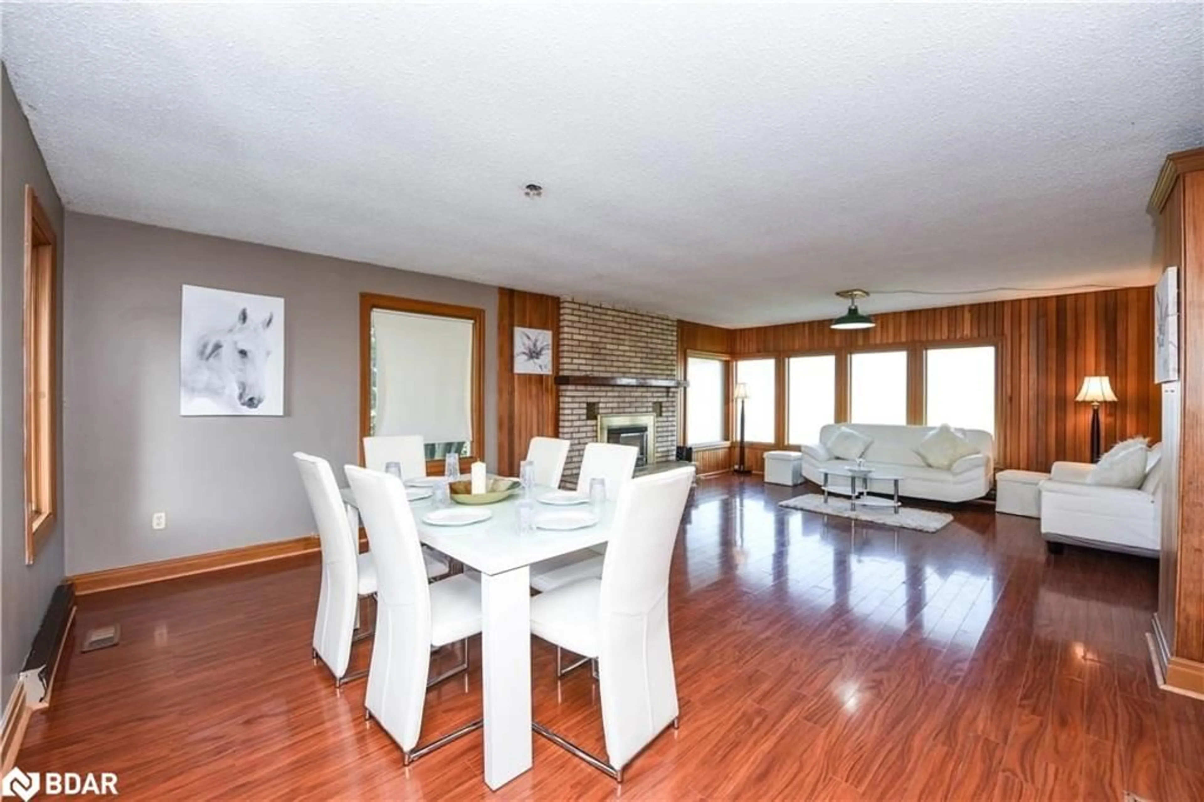 Dining room, wood floors, cottage for 2146 Innisfil Beach Rd, Innisfil Ontario L9S 4B9