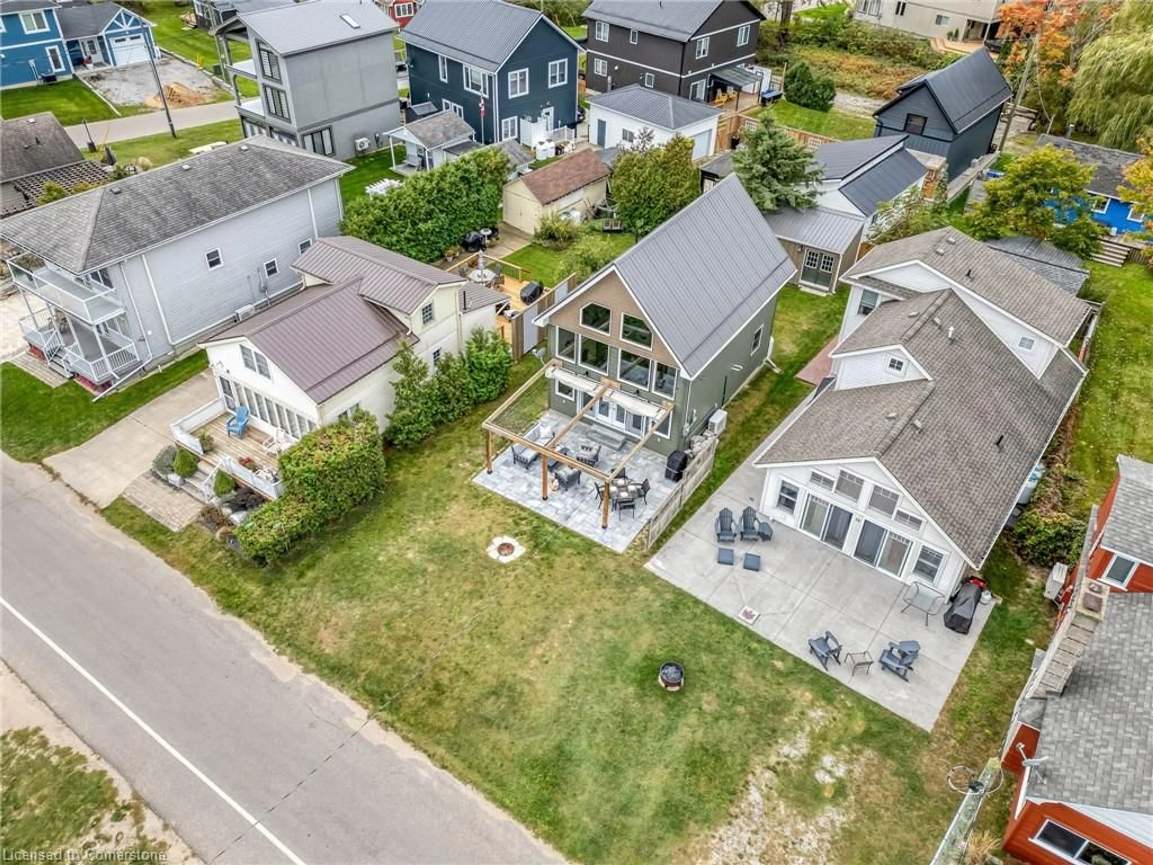 Frontside or backside of a home, the street view for 31 Ordnance Ave, Turkey Point Ontario N0E 1T0