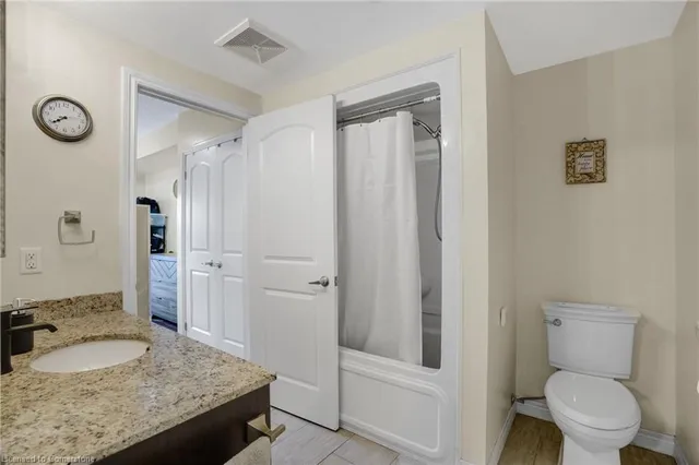 Additional property image - 886 Golf Links Rd Unit 104