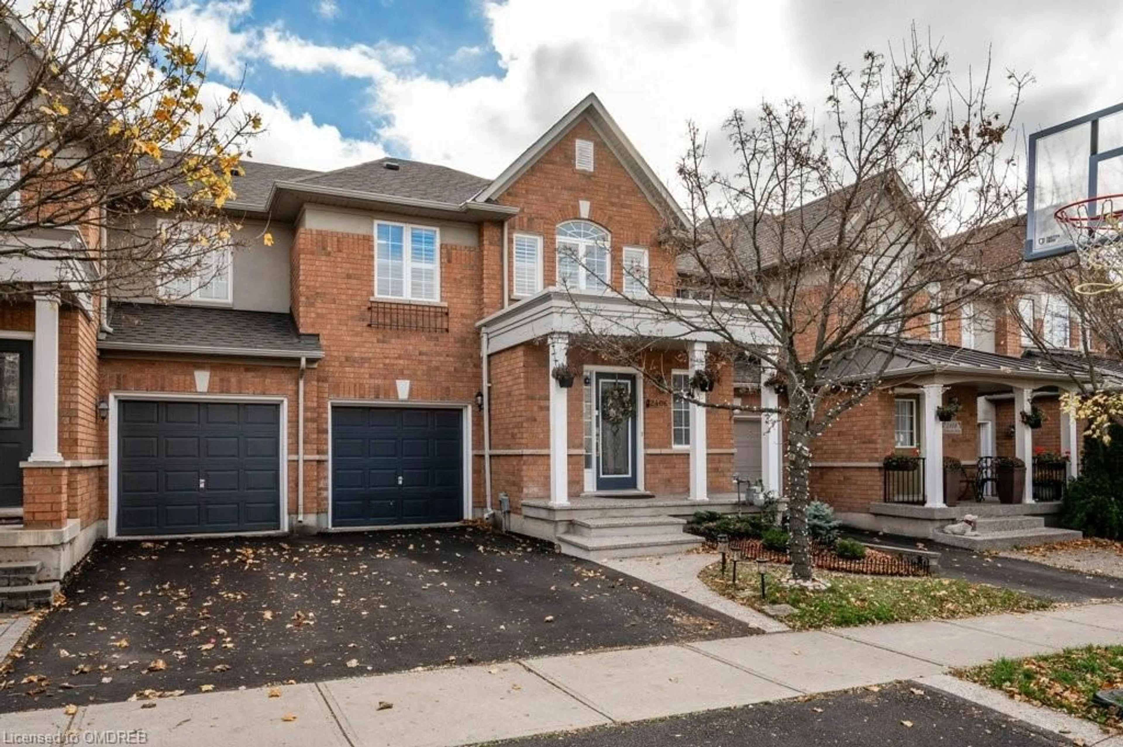 Home with brick exterior material for 2406 Sequoia Way, Oakville Ontario L6M 4Z7