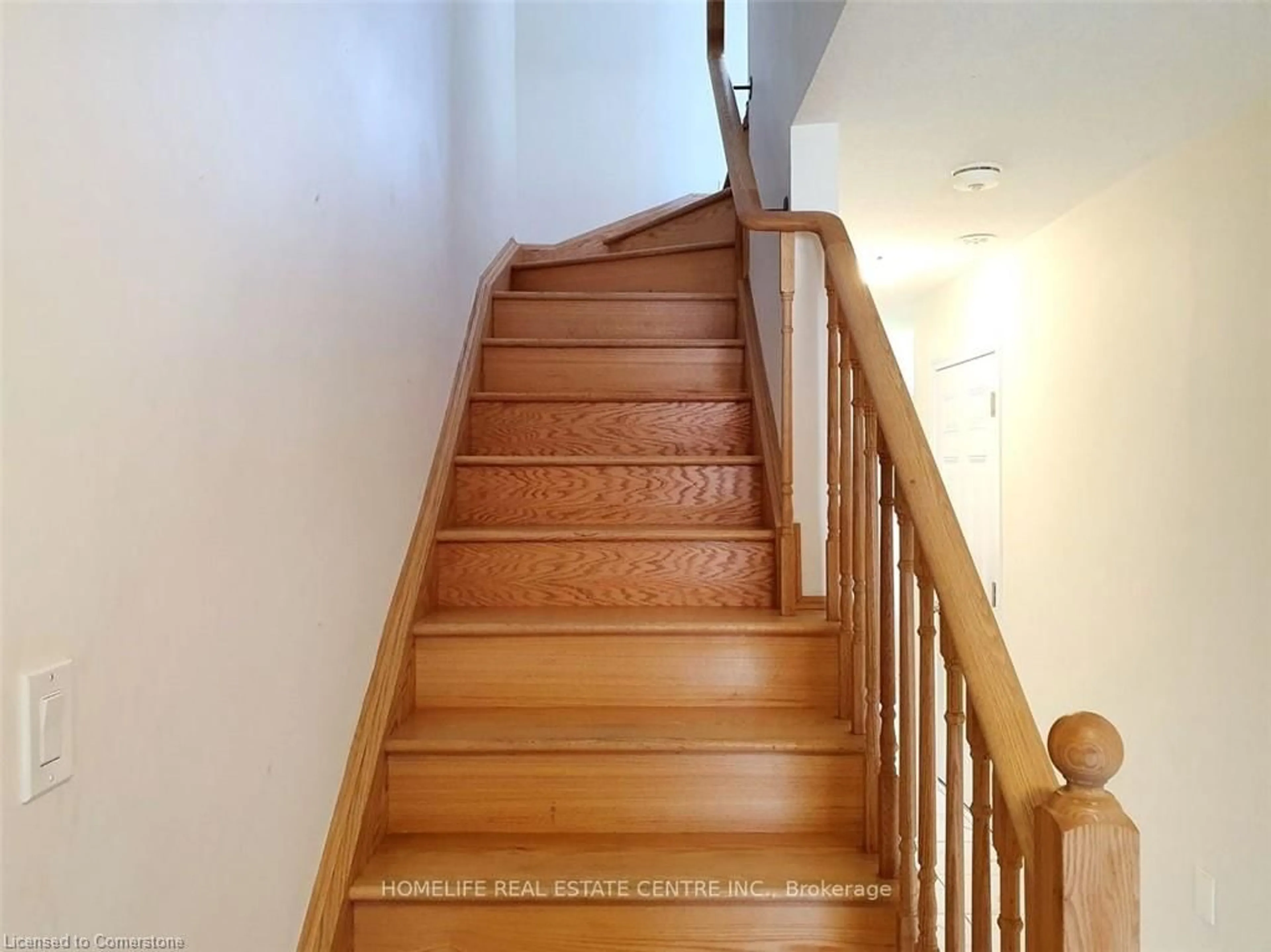 Stairs for 63 Holder Dr, Brantford Ontario N3T 5L5