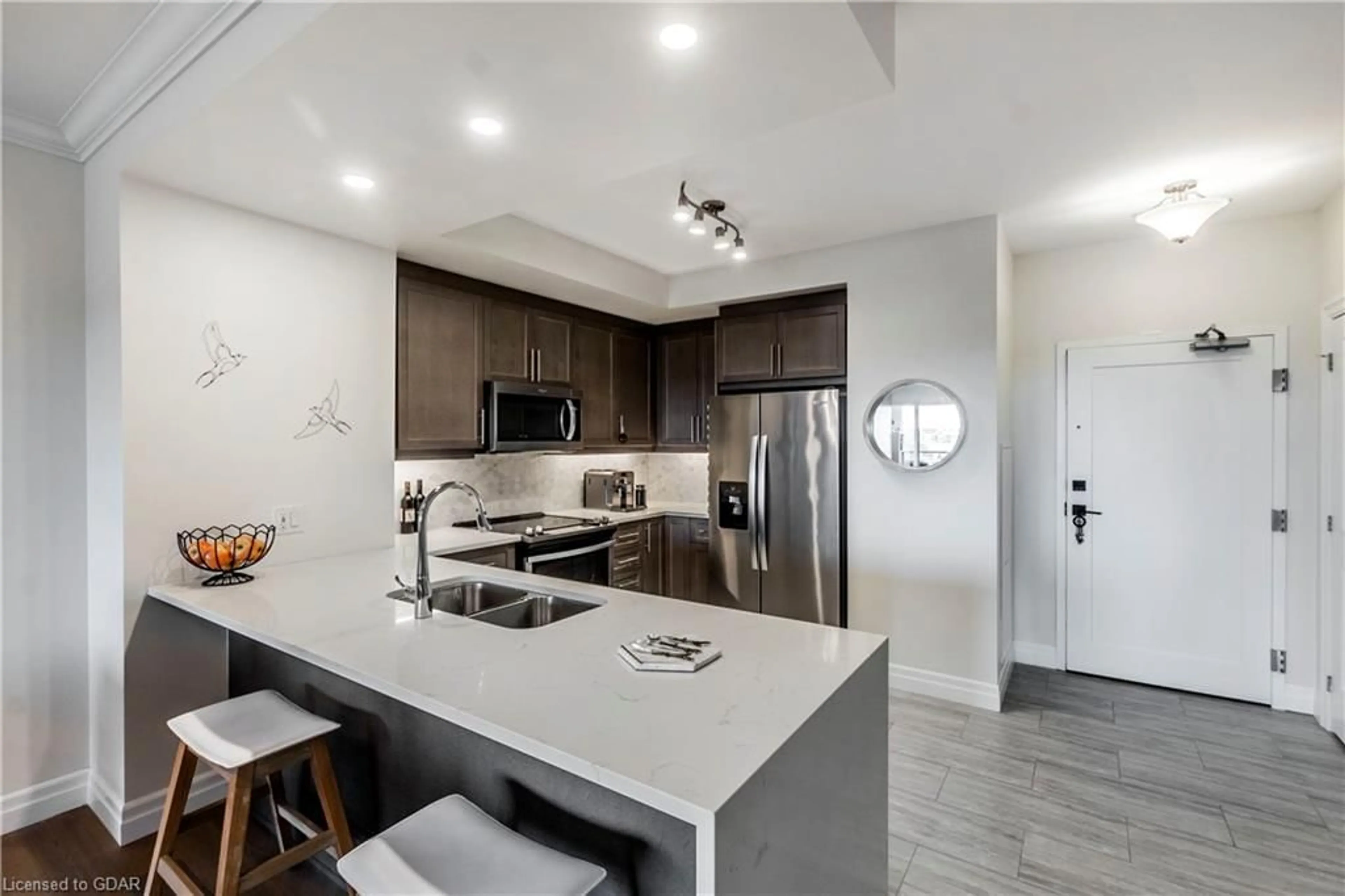 Open concept kitchen for 1878 Gordon St #307, Guelph Ontario N1L 0P4