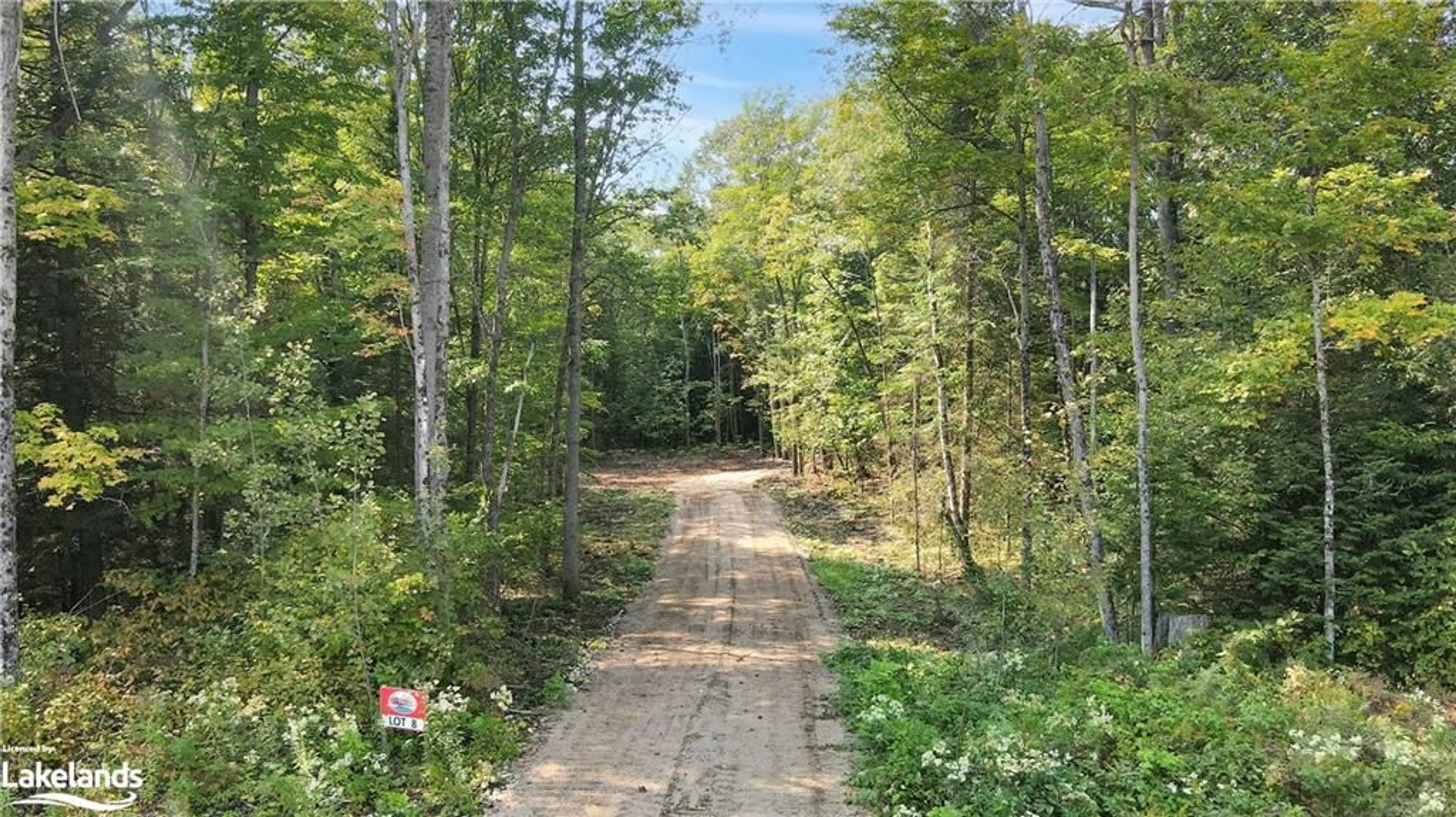 A pic from exterior of the house or condo, the street view for LOT 8 N/A, Haliburton Ontario K0M 1J2