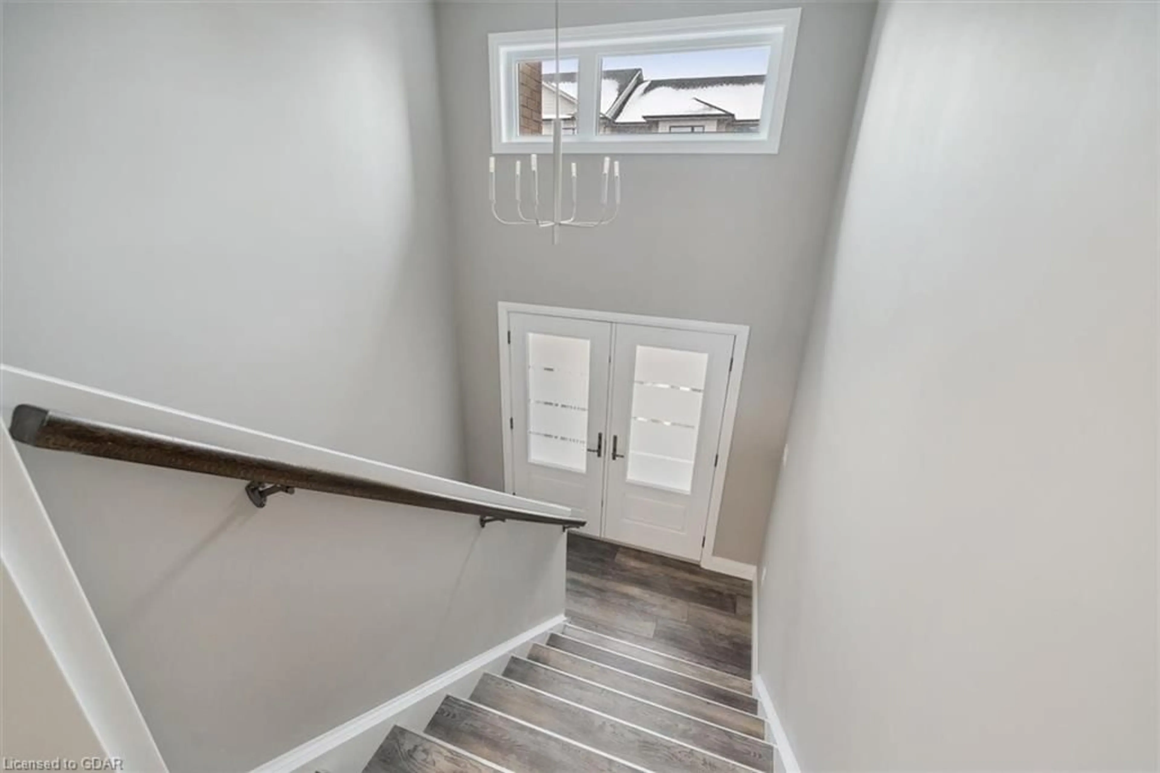 Indoor entryway, wood floors for 182 Bridge Cres #4, Palmerston Ontario N0G 2P0