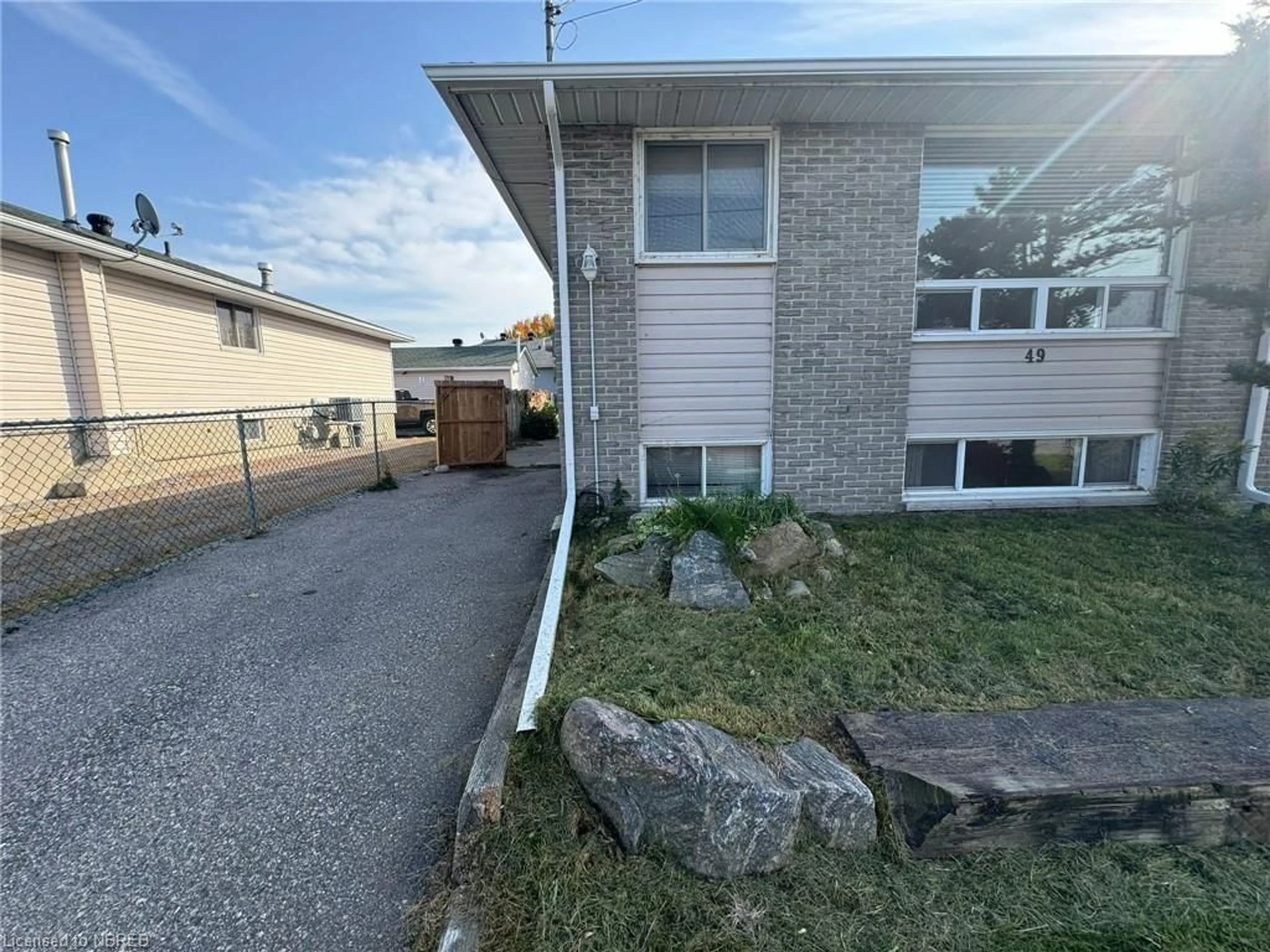 A pic from exterior of the house or condo, the street view for 49 Beaver Cres, North Bay Ontario P1A 3N1