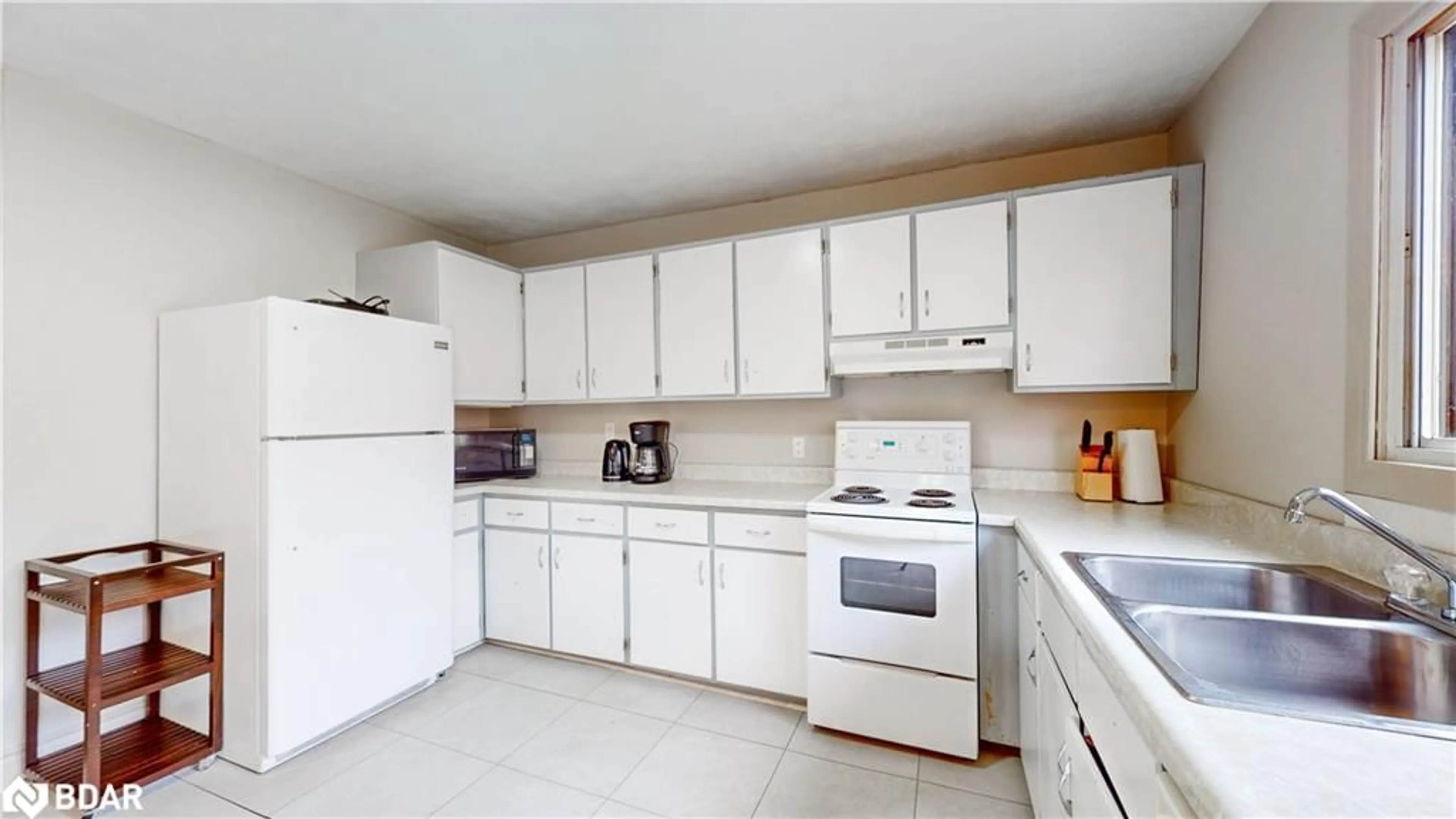 Standard kitchen, unknown for 33 Shelley Dr Dr, Kawartha Hideway Ontario K0M 2C0