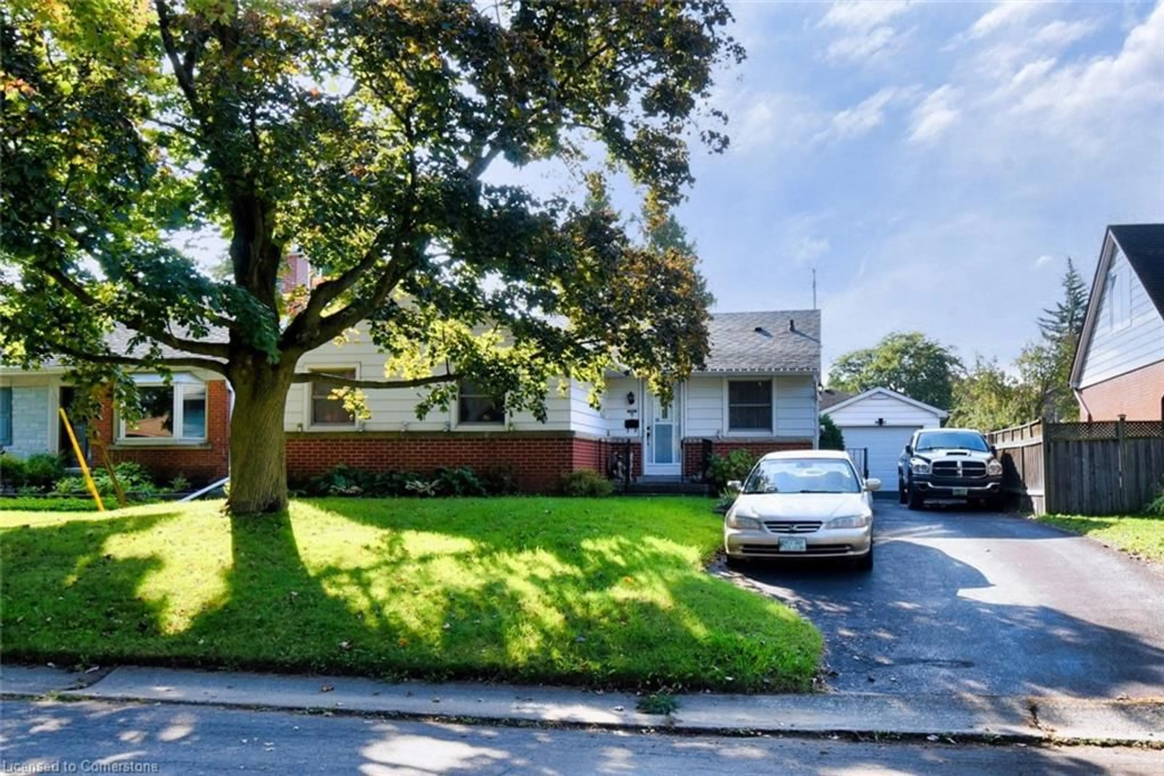 Frontside or backside of a home, the street view for 9 Vilma Ave, Dundas Ontario L9H 4N2