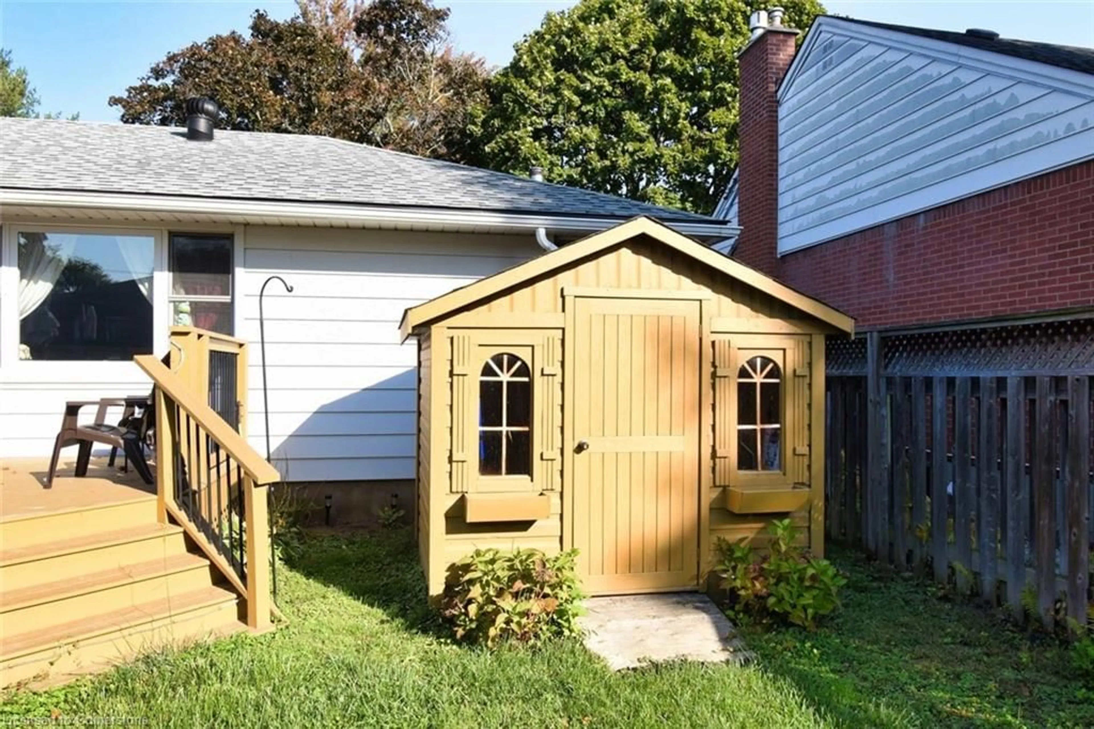 Shed for 9 Vilma Ave, Dundas Ontario L9H 4N2