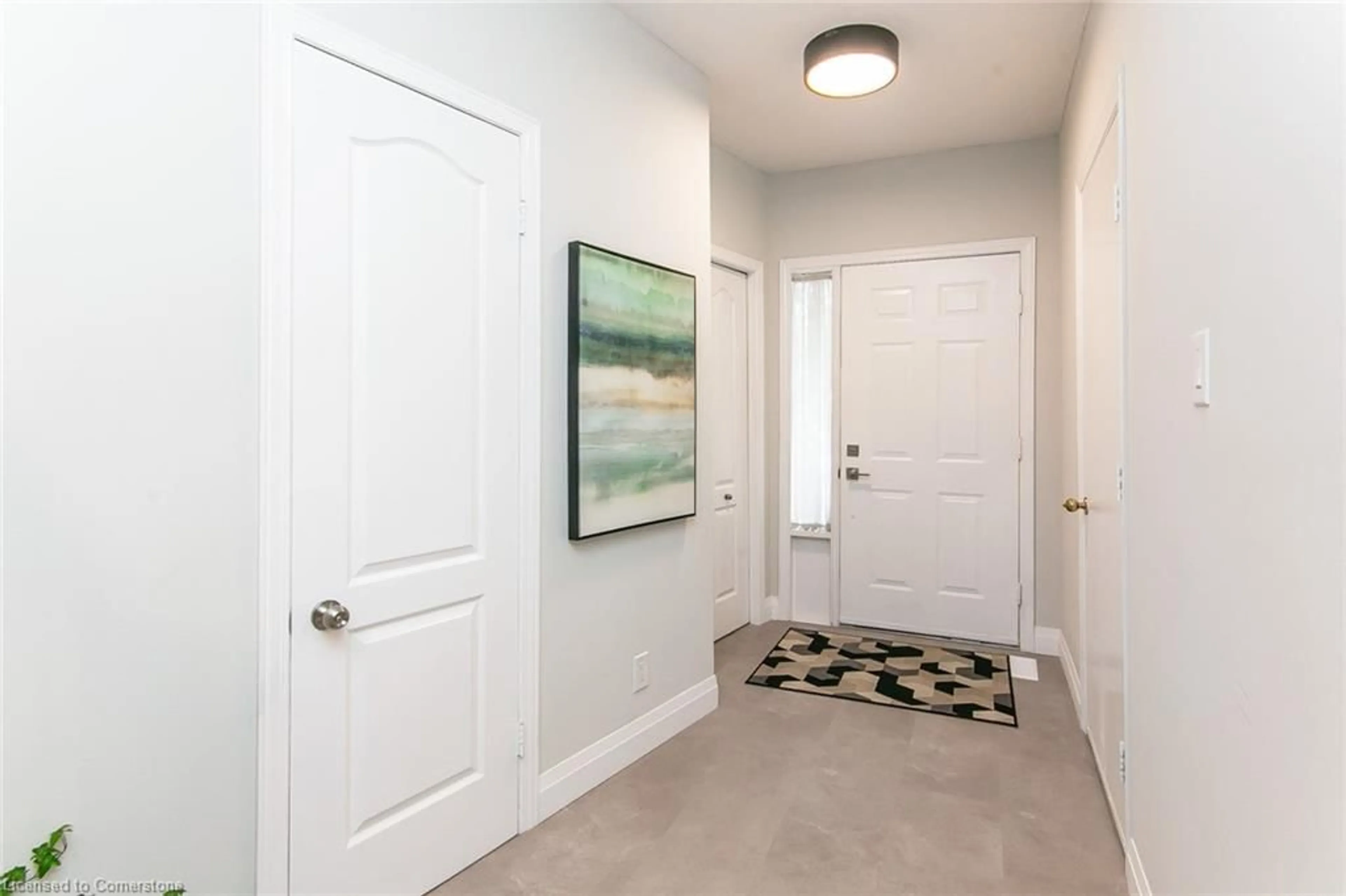 Indoor entryway, carpet floors for 511 Oakvale Dr, Waterloo Ontario N2T 2G6