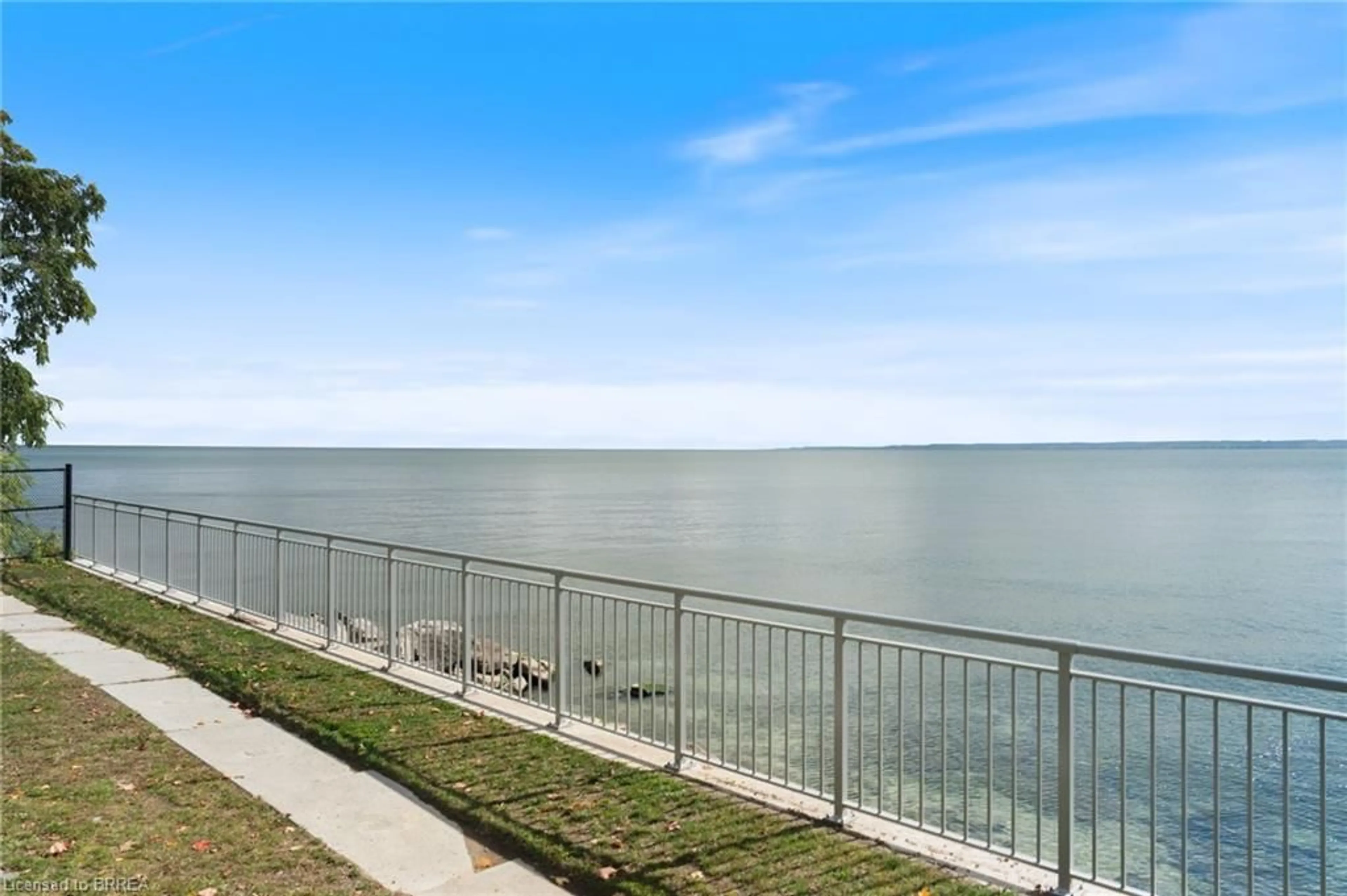 A pic from exterior of the house or condo, the view of lake or river for 239 Green St, Burlington Ontario L7R 0B1