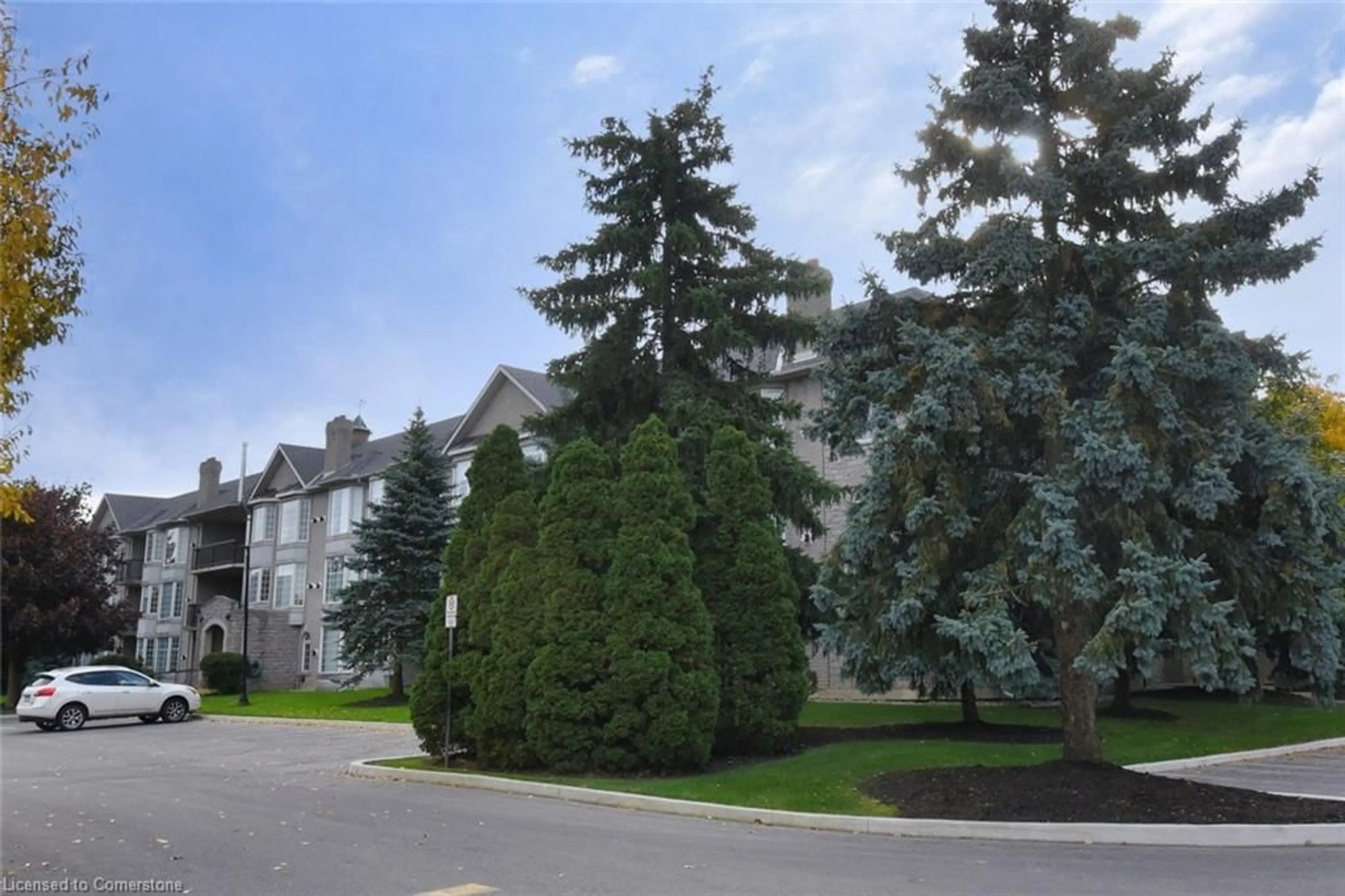 A pic from exterior of the house or condo, the street view for 980 Golf Links Rd #309, Ancaster Ontario L9K 1J8