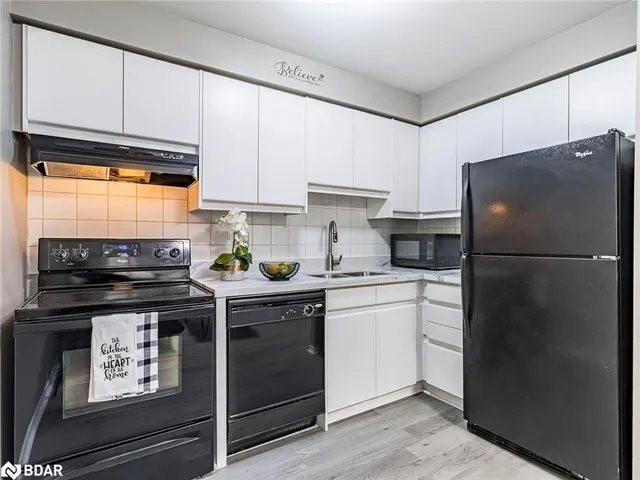 Additional property image - 36 James St Unit 303