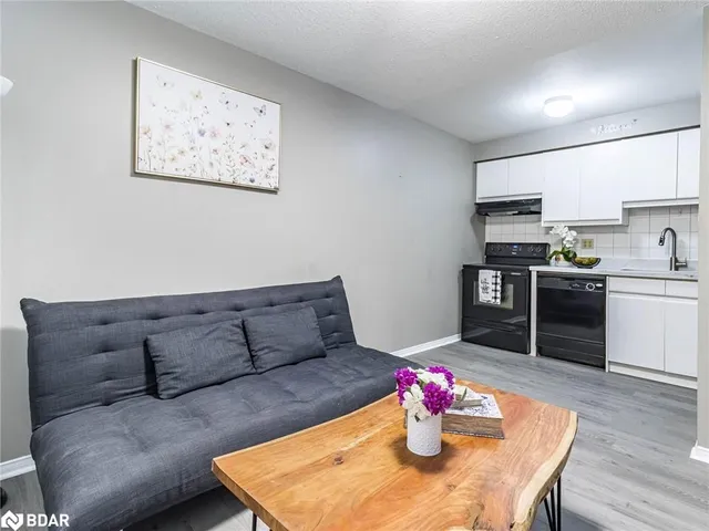 Additional property image - 36 James St Unit 303